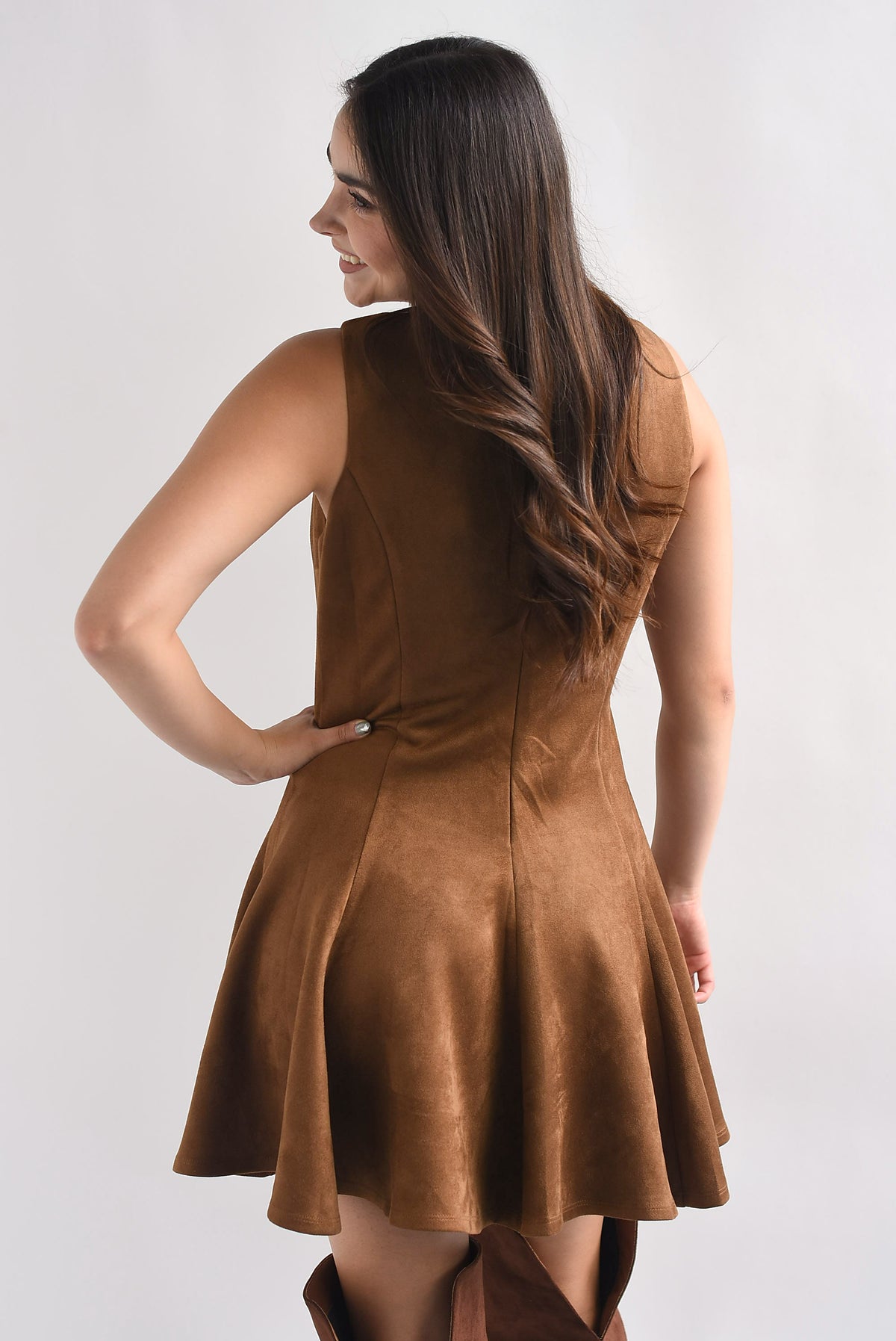Vestido suede sin manga Camel