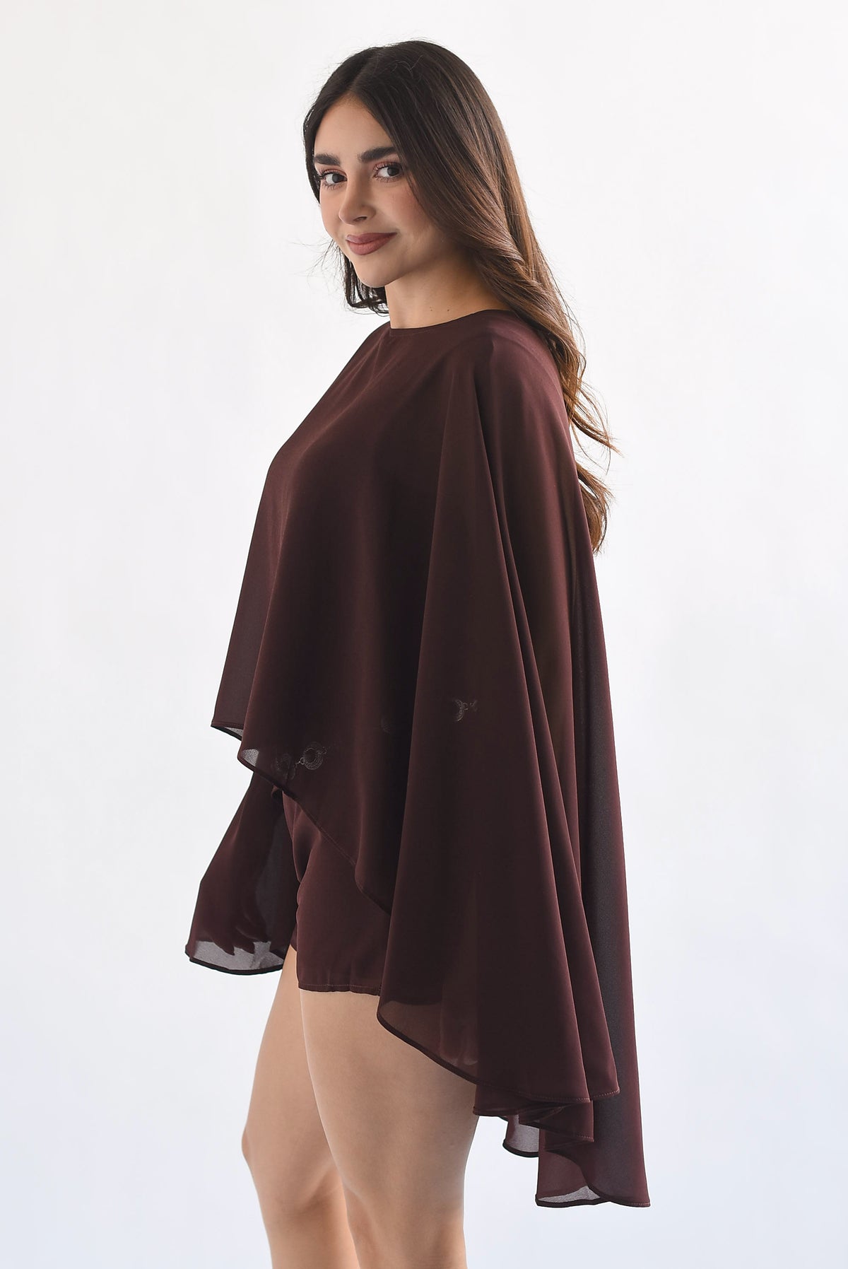 Romper gasa con capa
