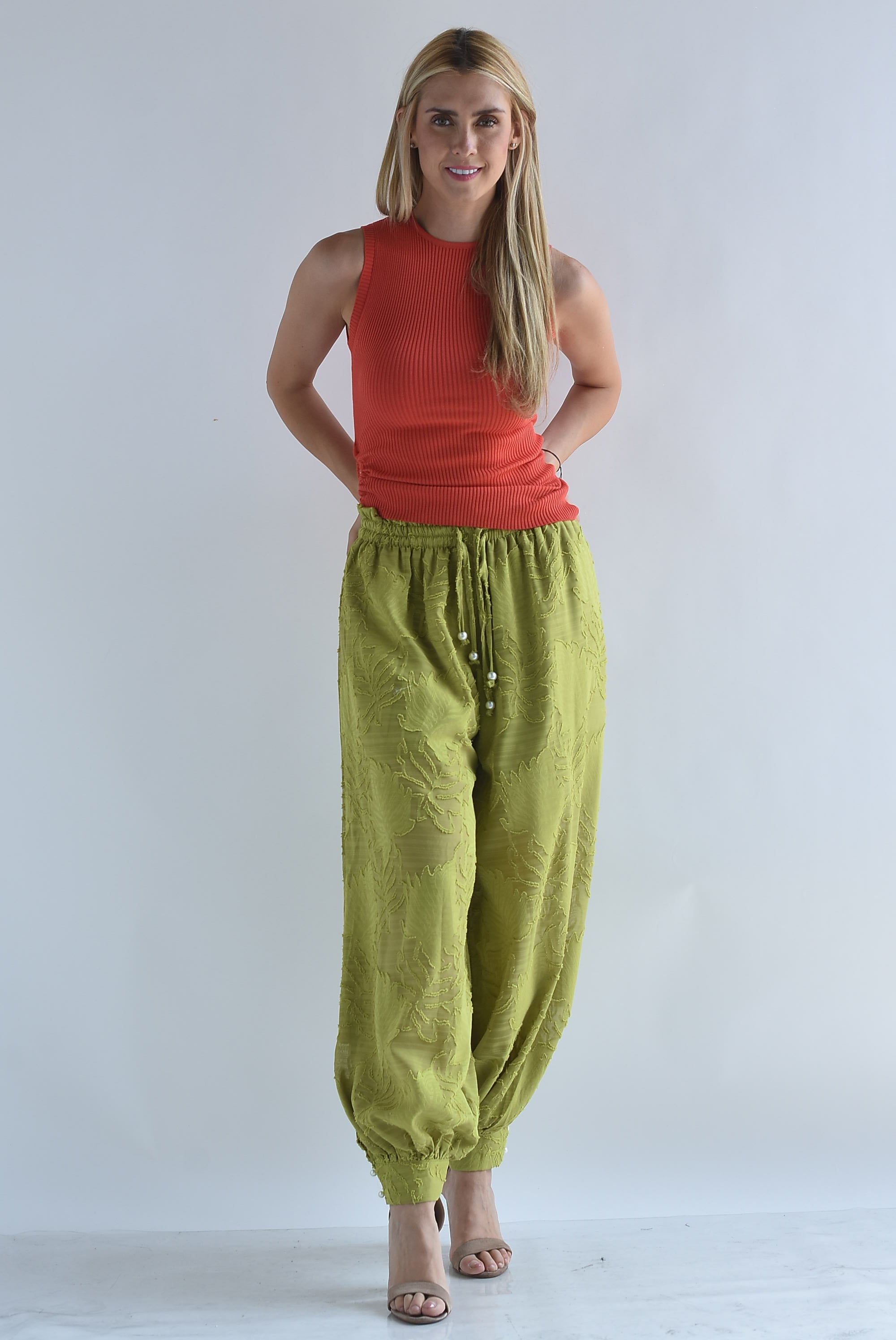 Pantalón globo gasa hojas