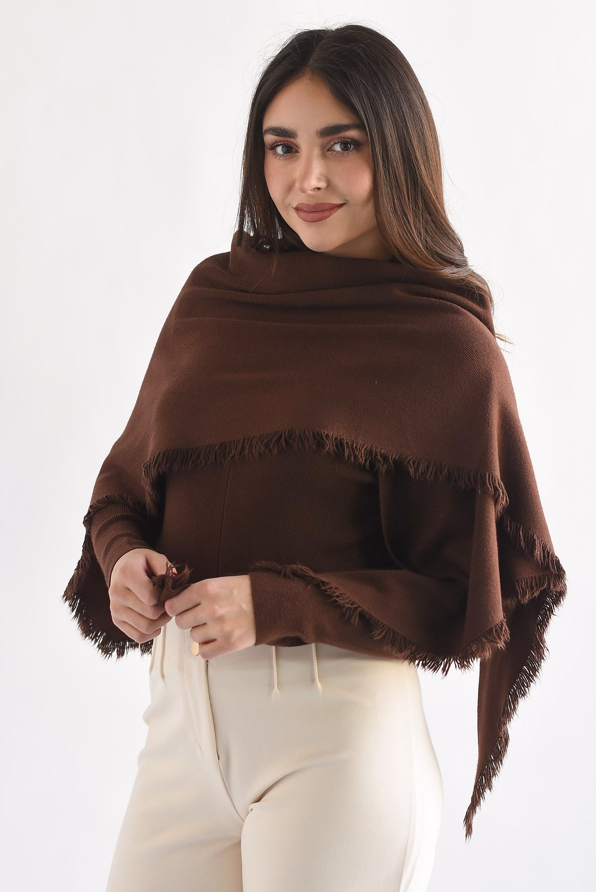 Sweater con capa