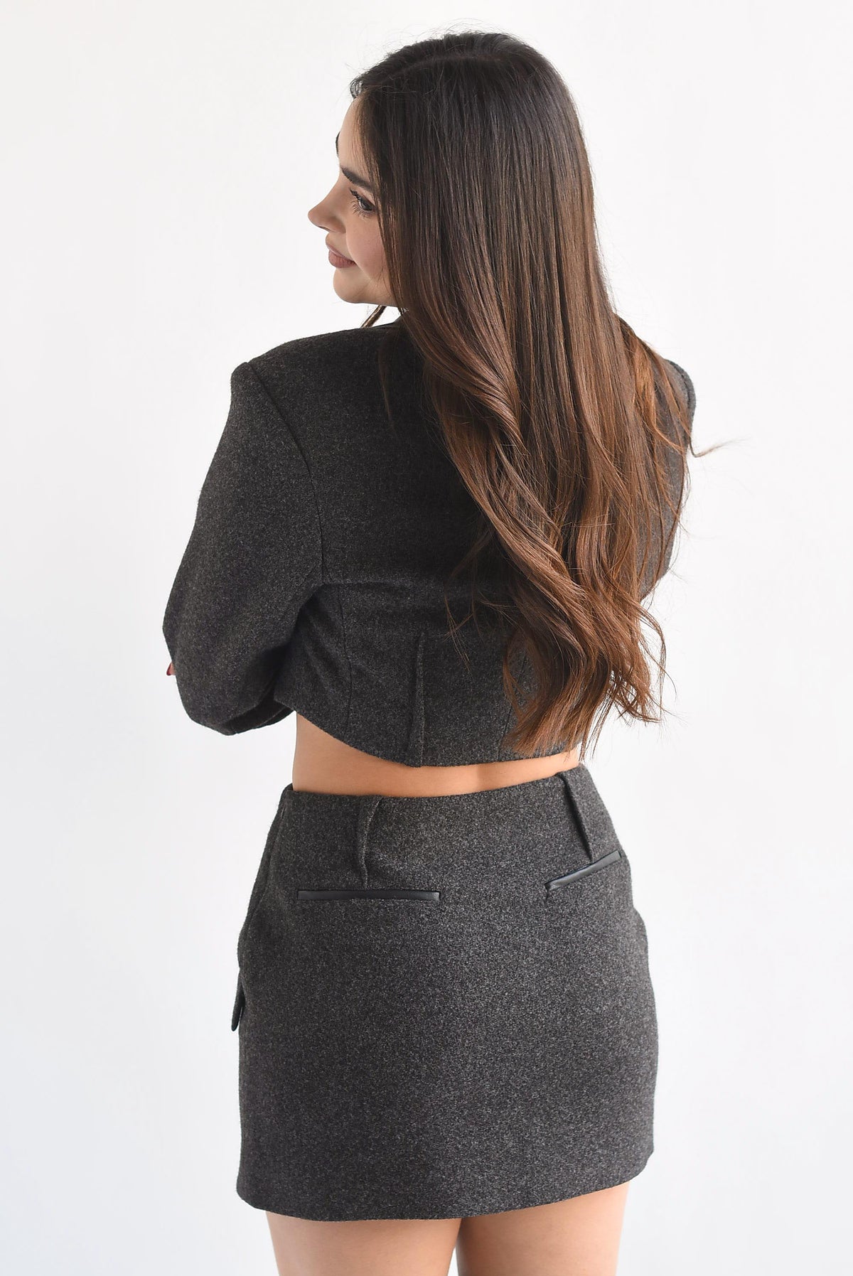 Set Falda y Blazer crop filo vinipiel