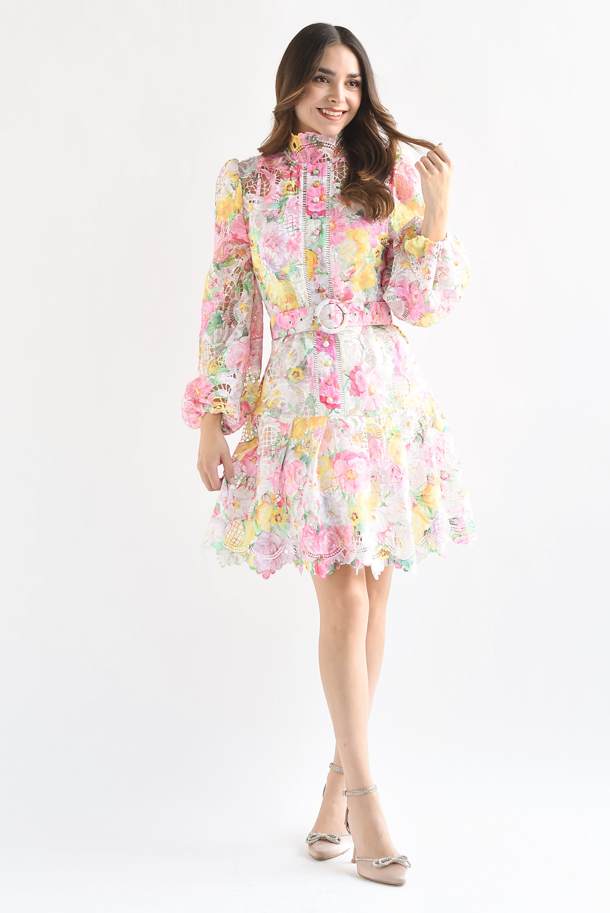 Vestido corto guipur Flores Pastel