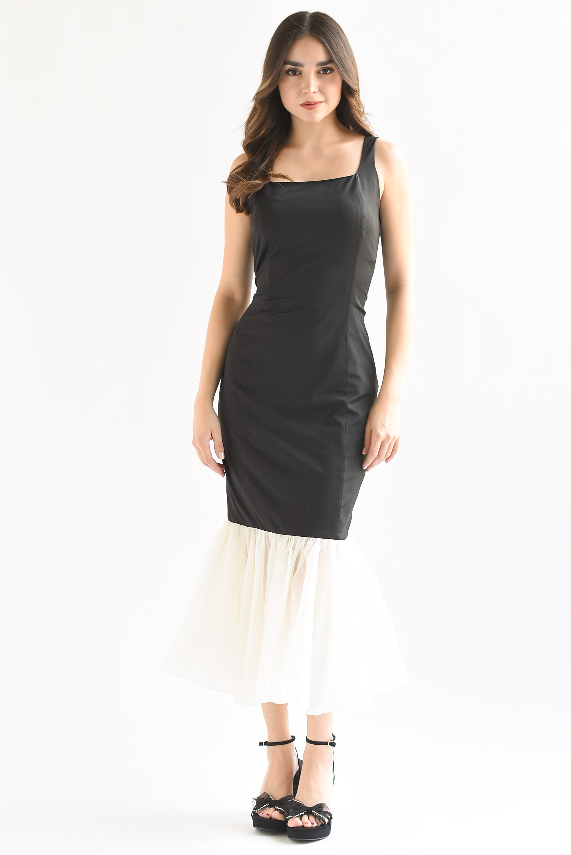 Vestido largo torso Negro faldón olán