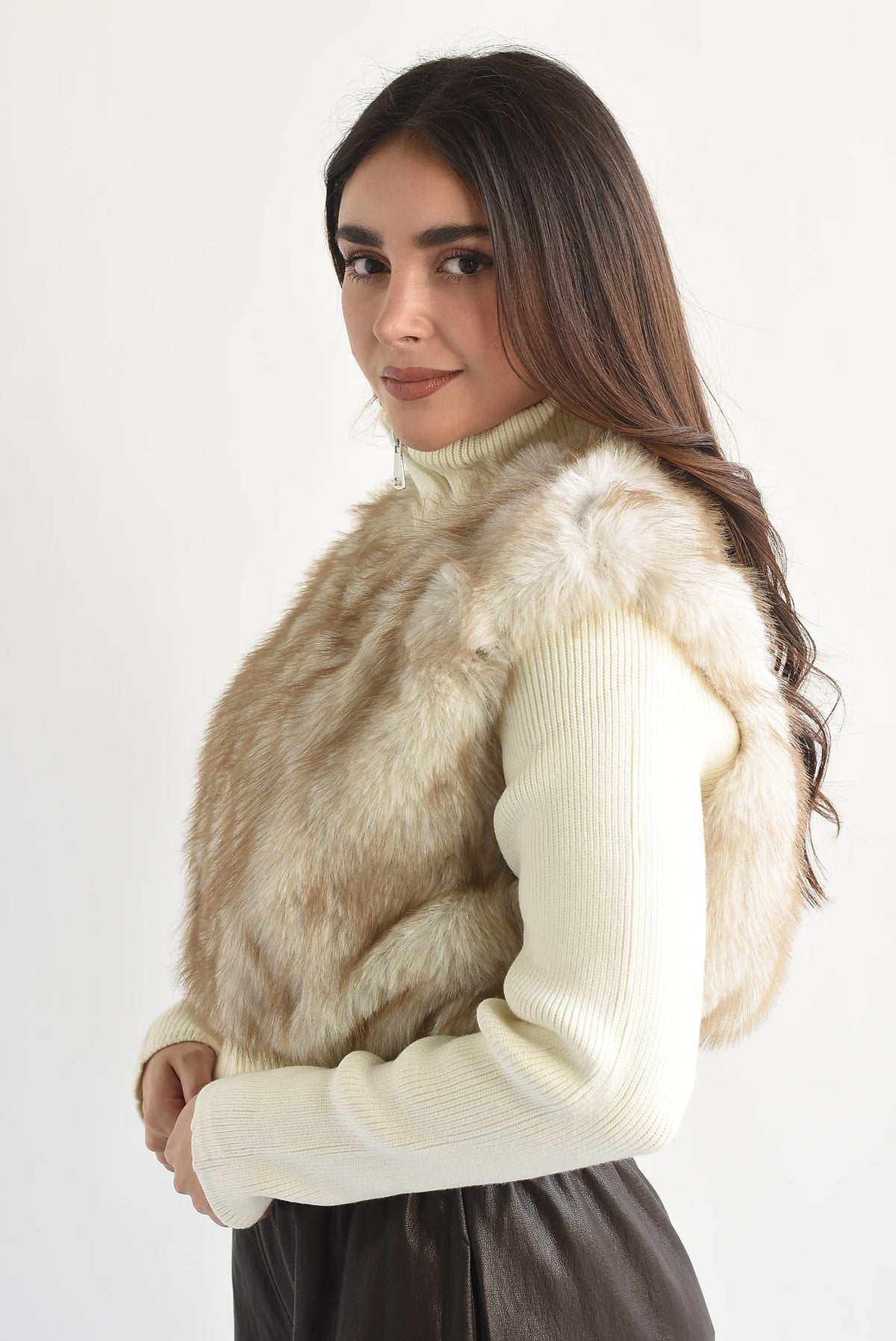 PREVENTA Sweater cierre fur