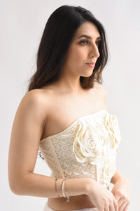 Fashion Styled Corset encaje flores laser cut Ivory