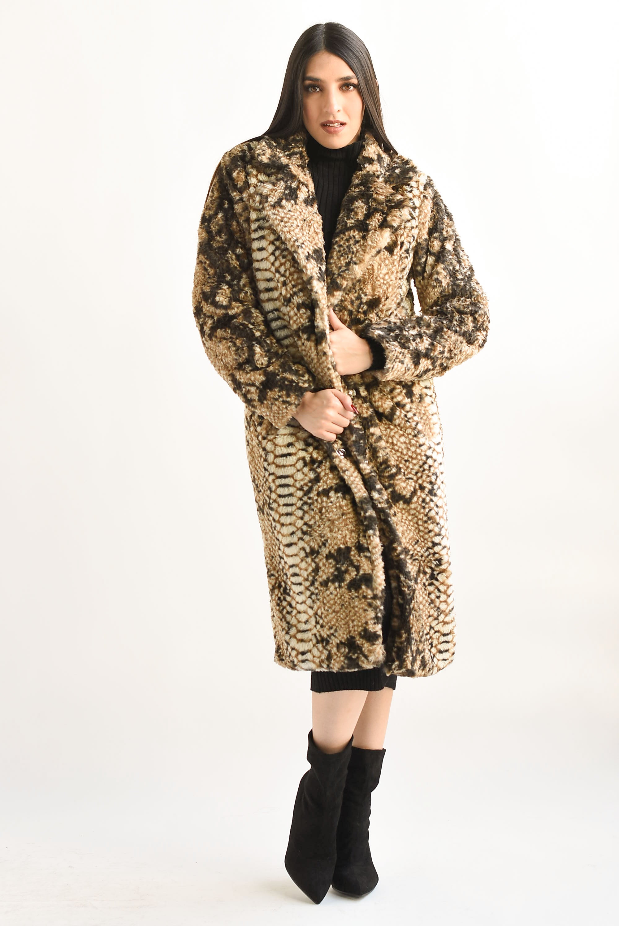Abrigo fur Snake print