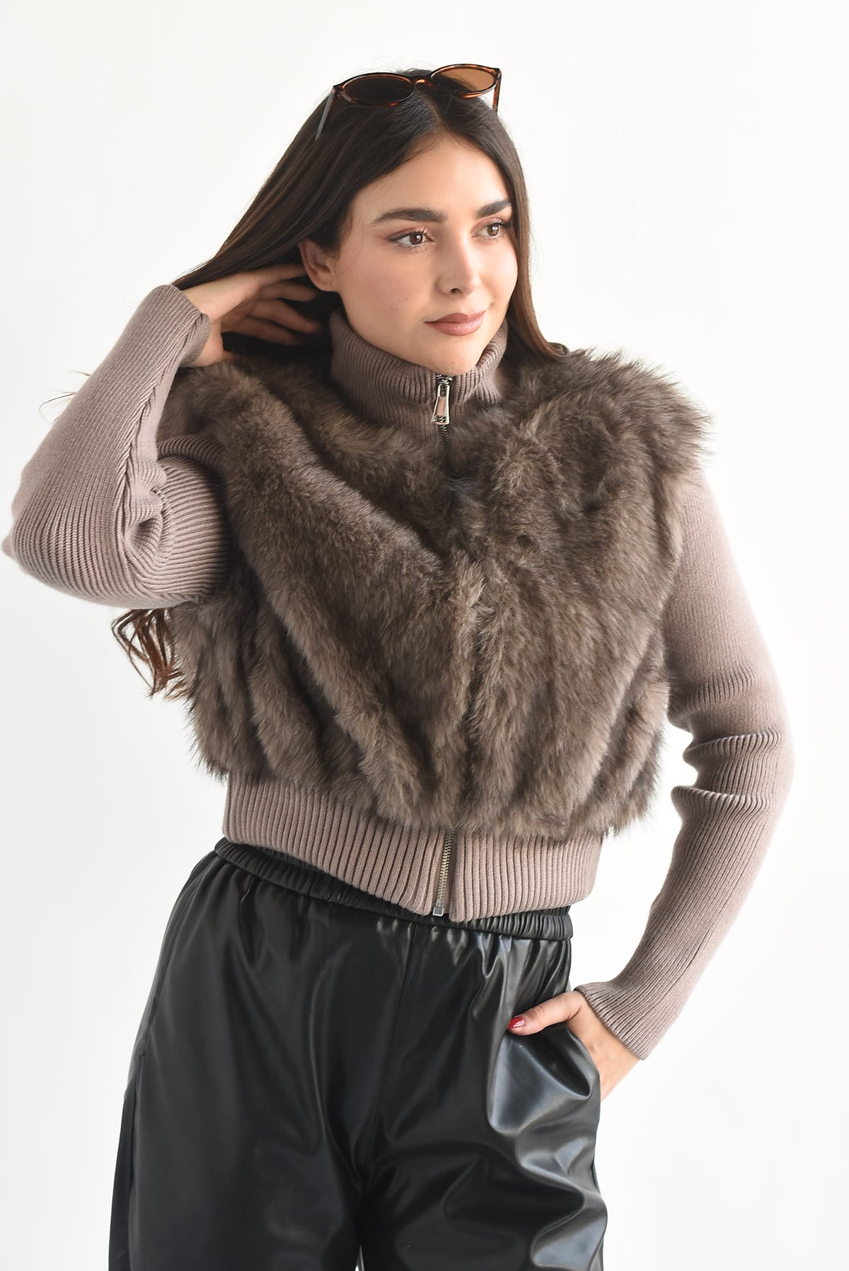 PREVENTA Sweater cierre fur