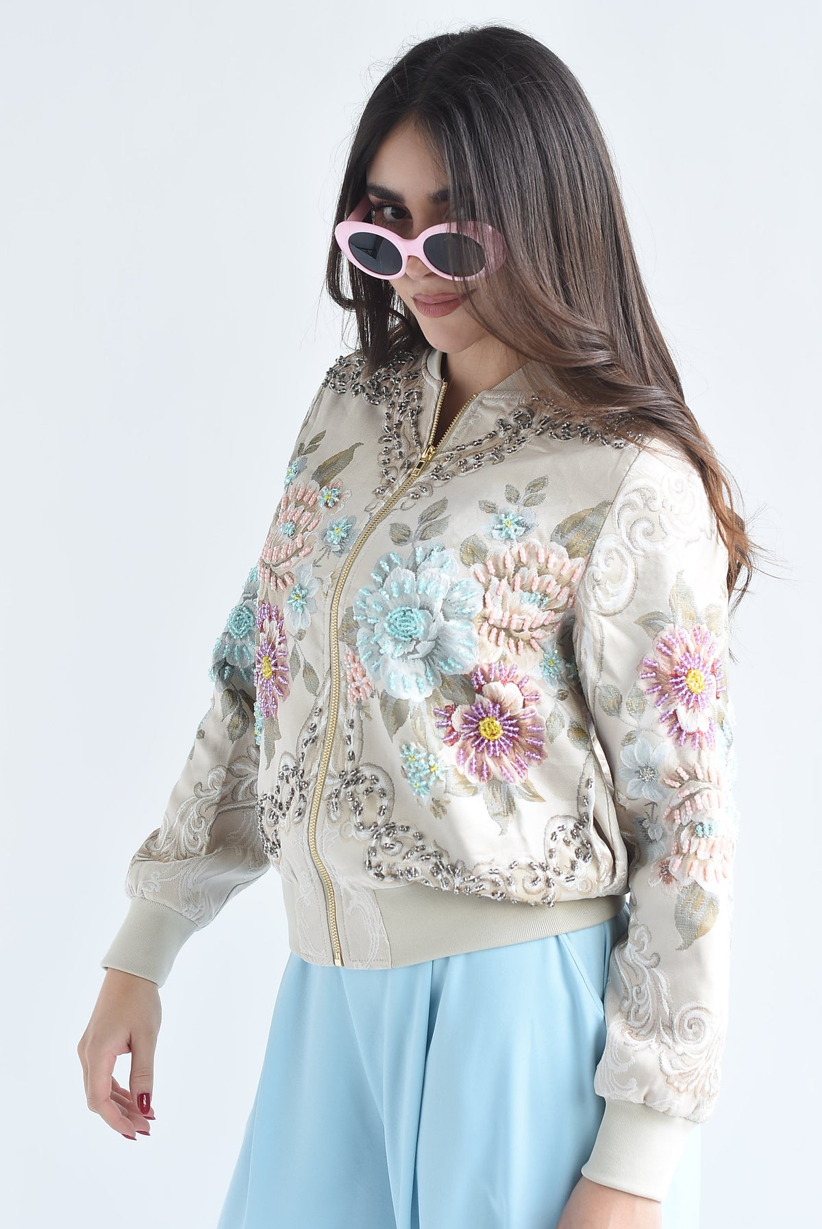 Chamarra bomber flores tapiz cuentas