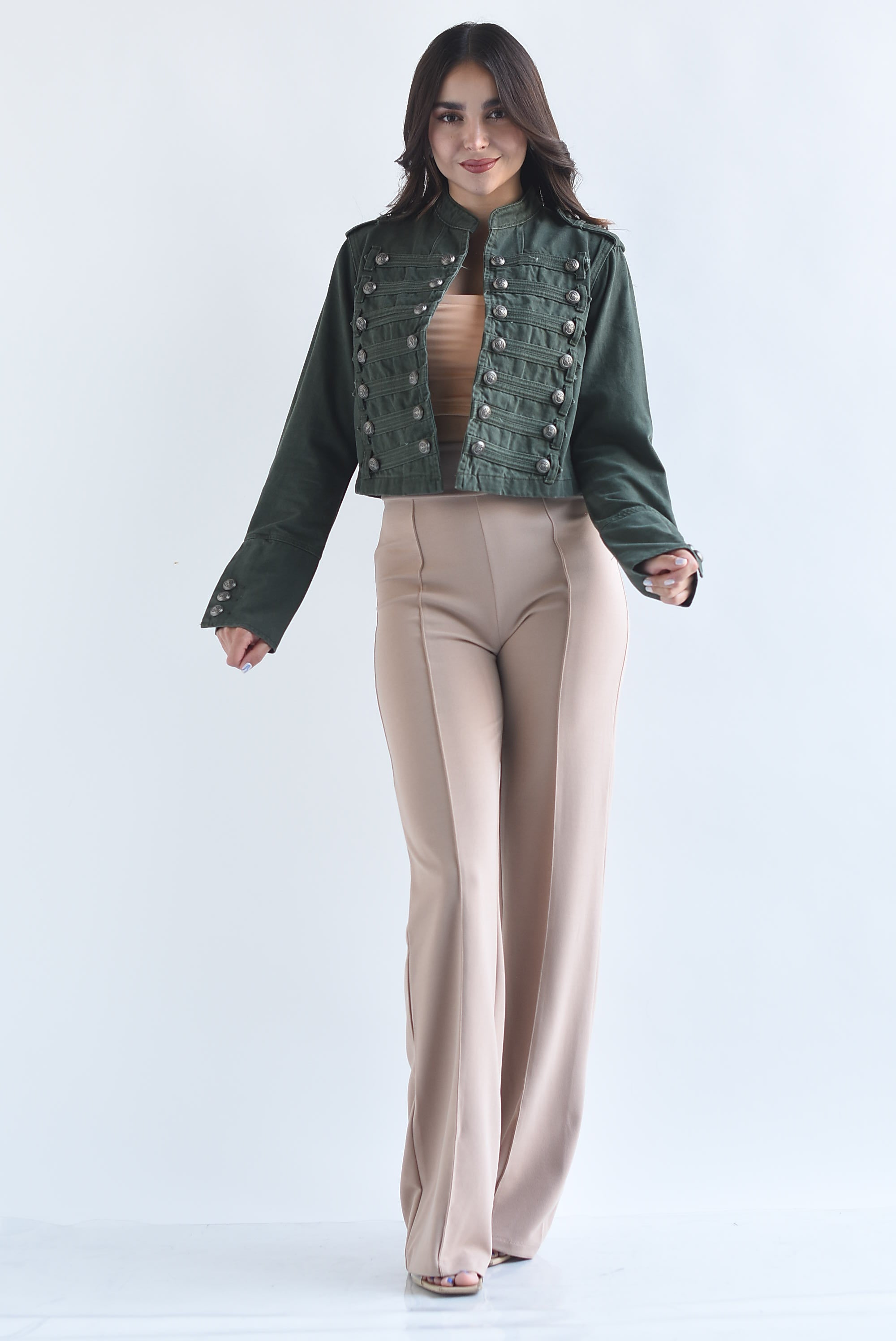 Pantalón pierna ancha y cintura alta