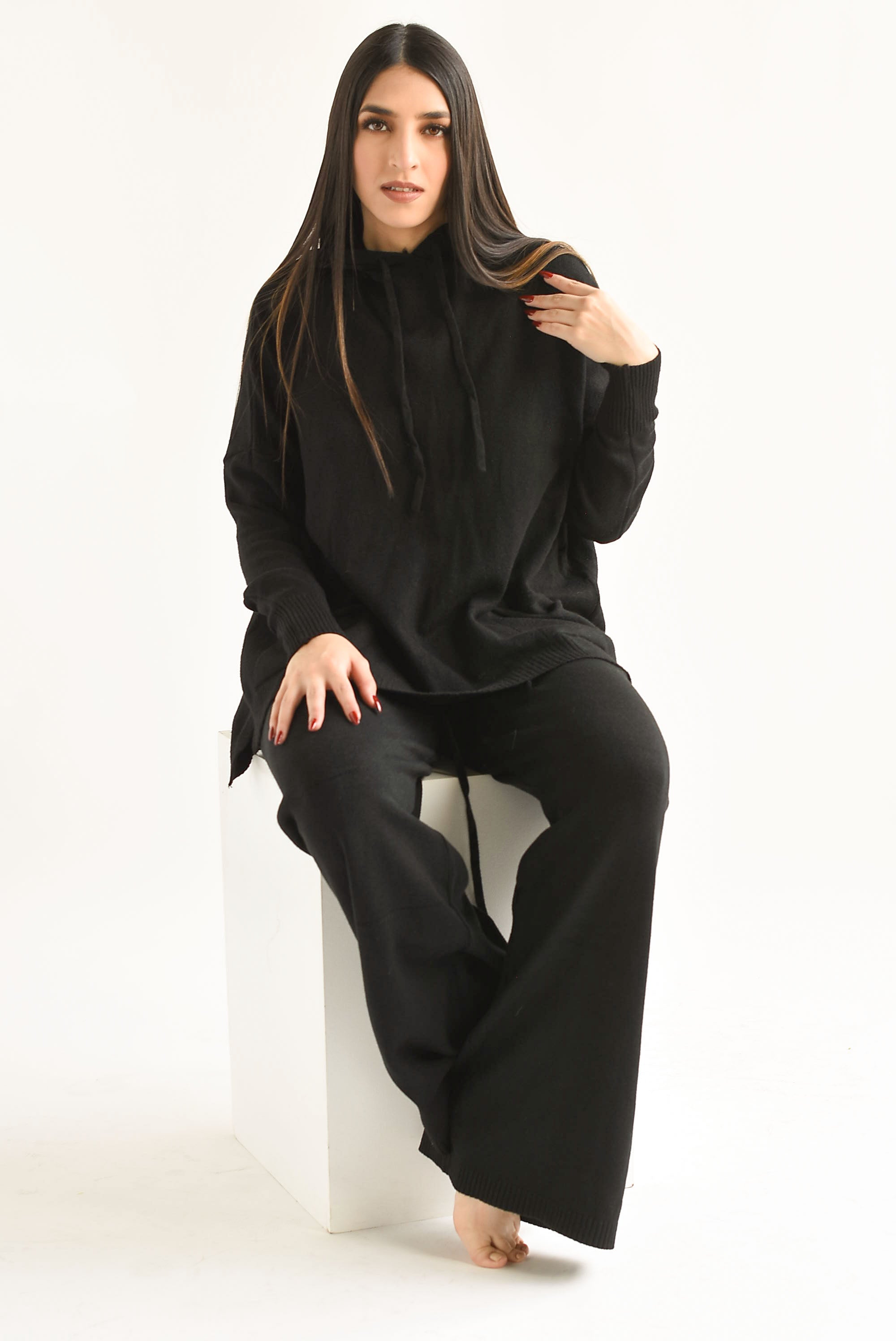 Set Pantalón y Hoodie larga punto Negro