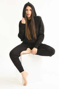 Fashion Styled Set Pantalón y Hoodie punto Negro