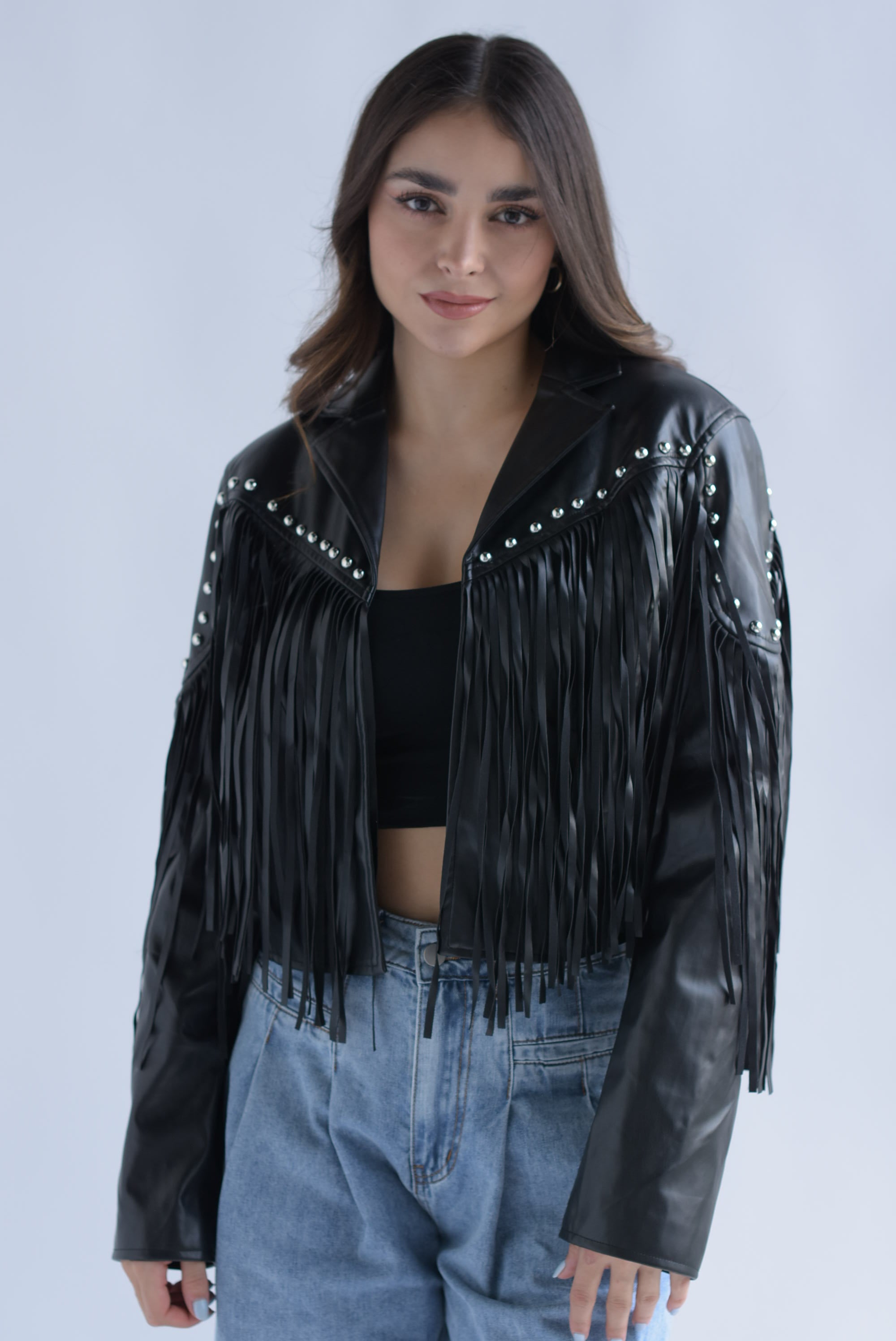 Chamarra flecos vinipiel Negro