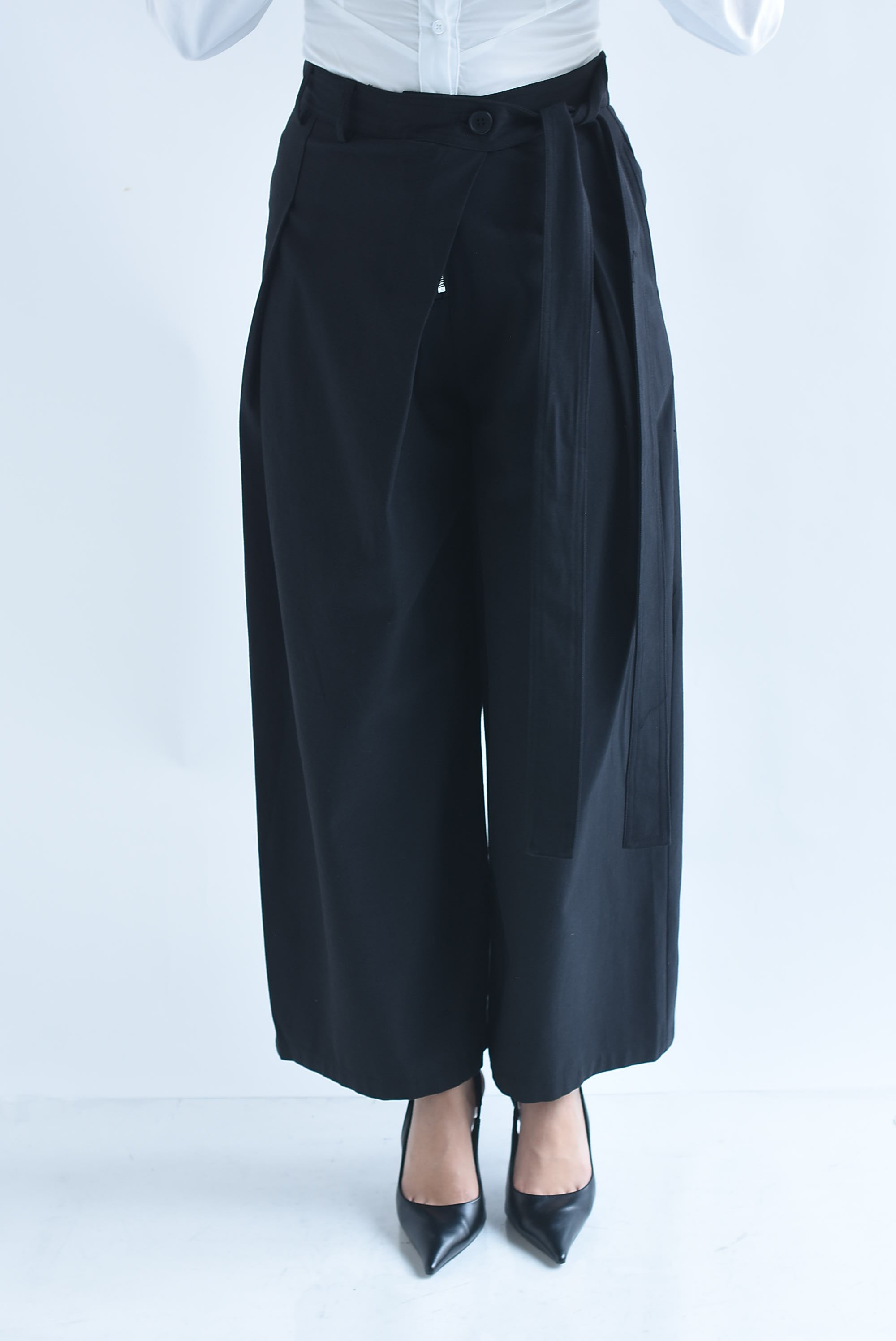Pantalón wide pinzas faldón