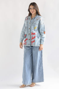Fashion Styled Chamarra larga parches Denim Light
