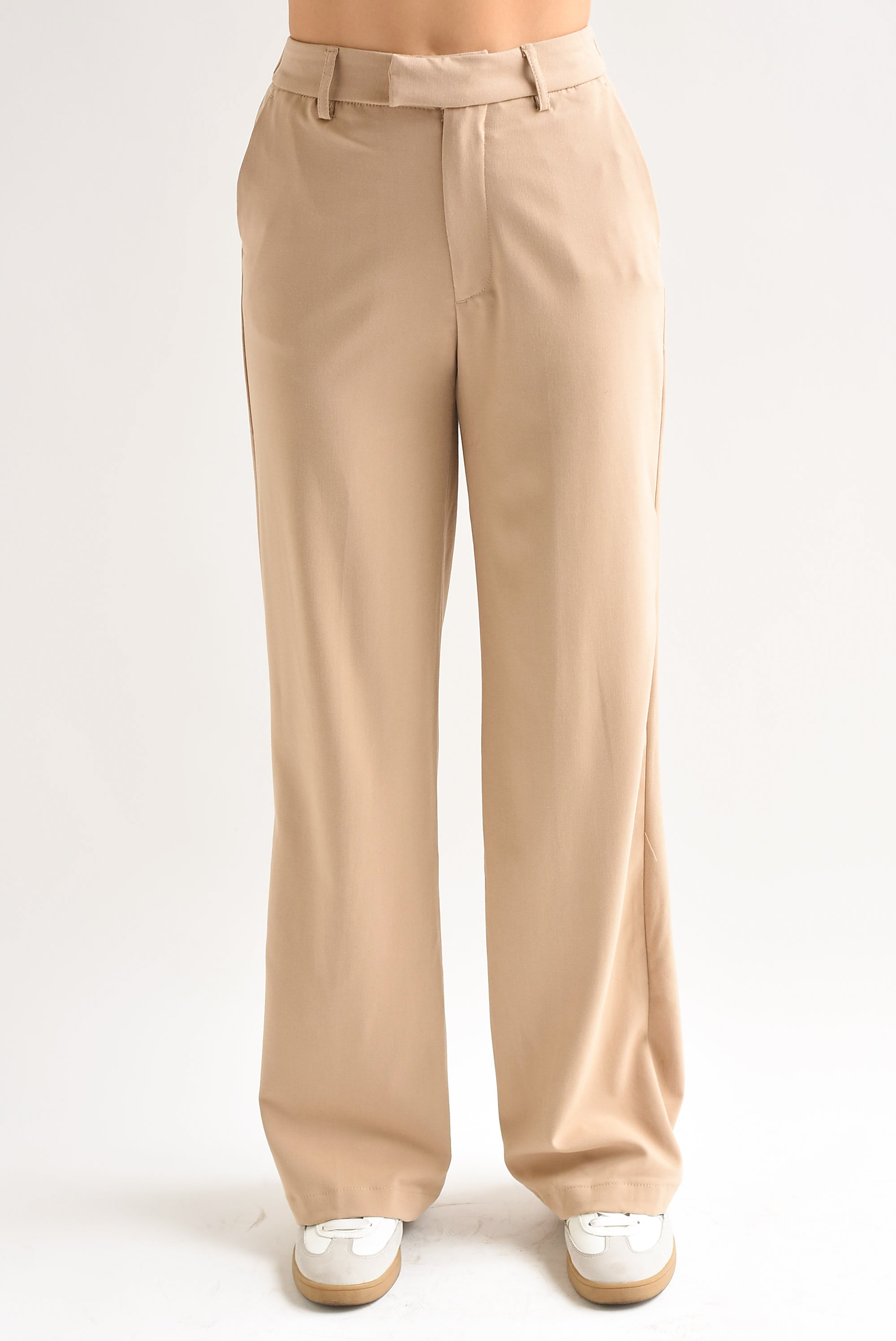 Pantalón pinzas y broche Kaki