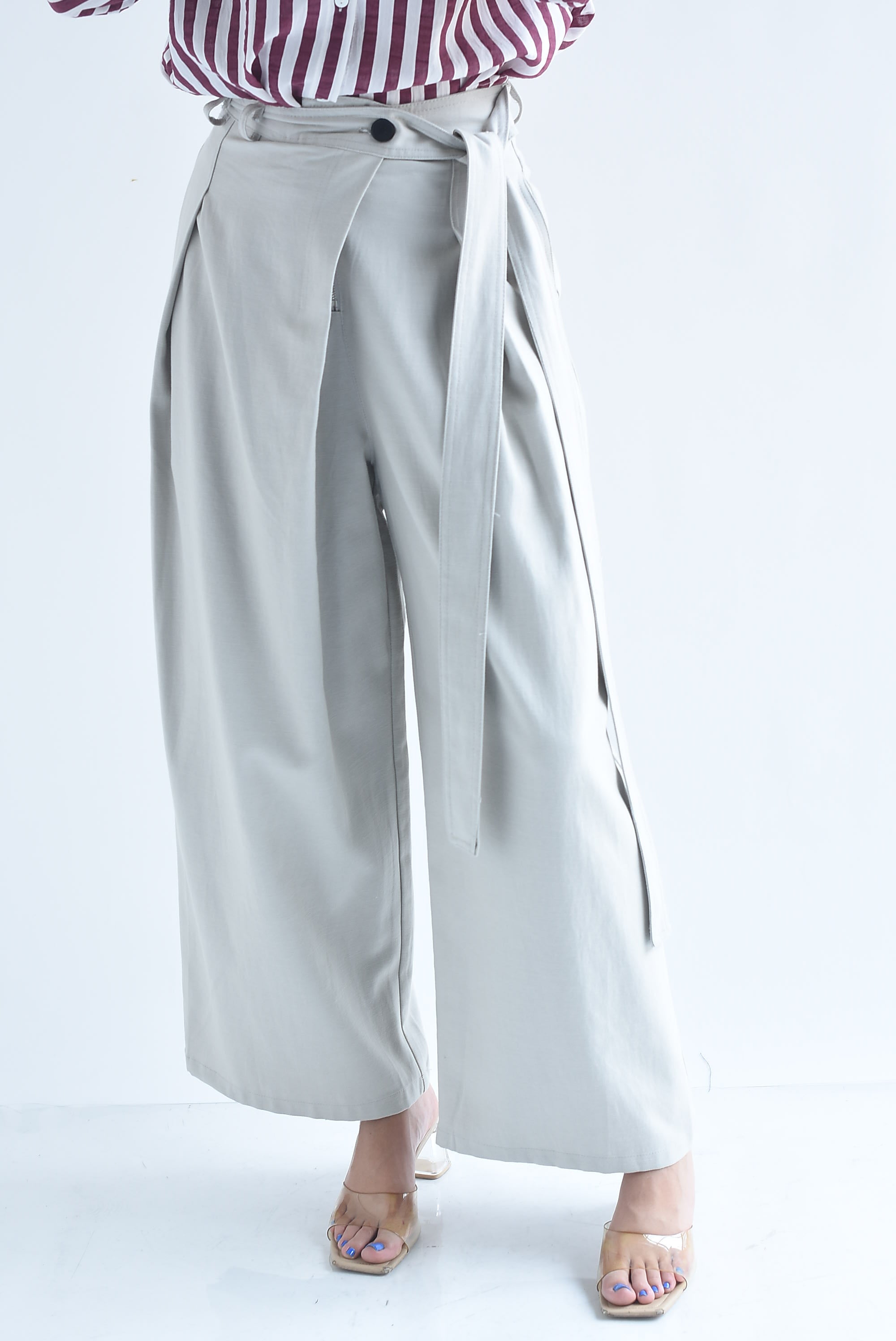 Pantalón wide pinzas faldón