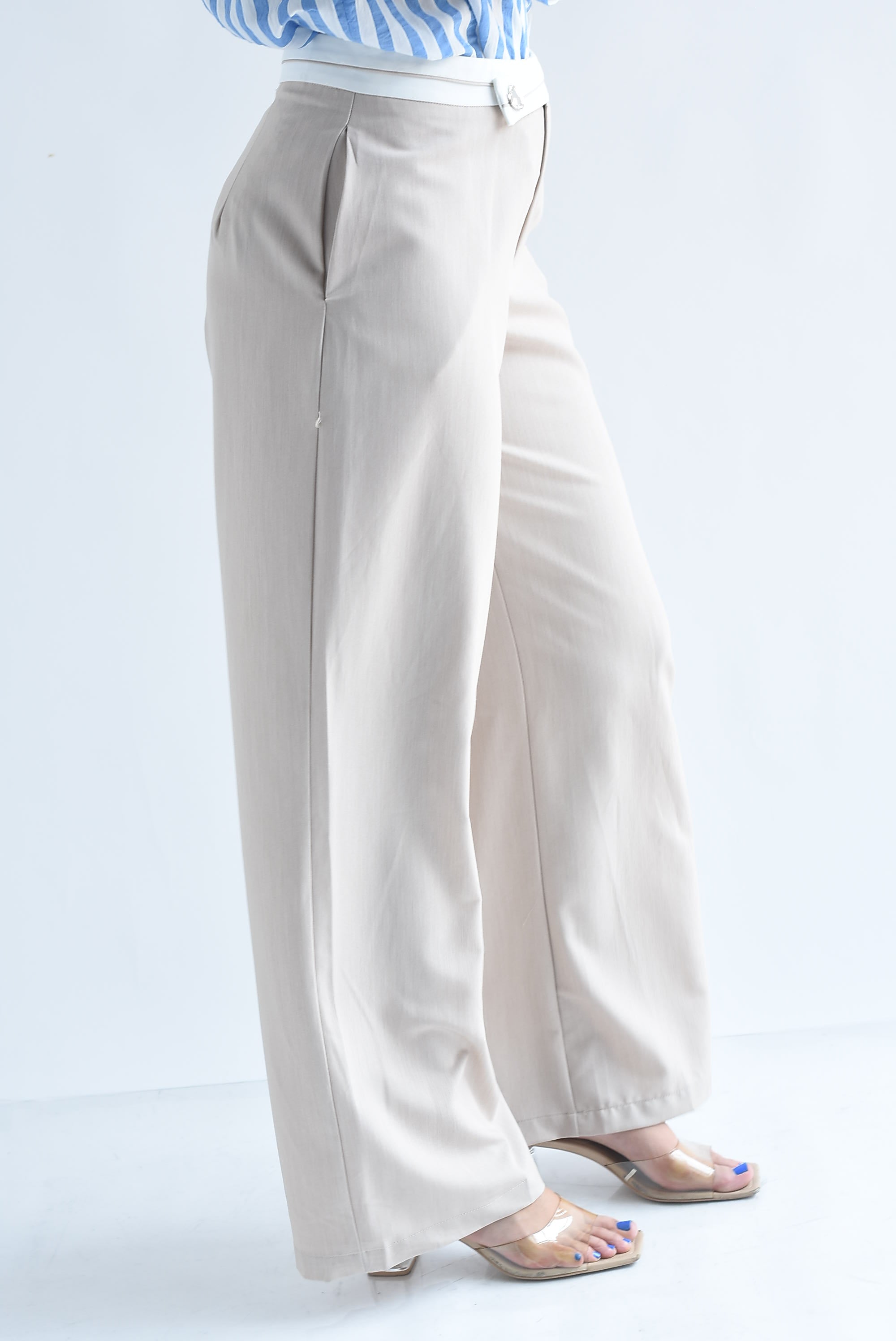 Pantalón de vestir wide pretina blanca