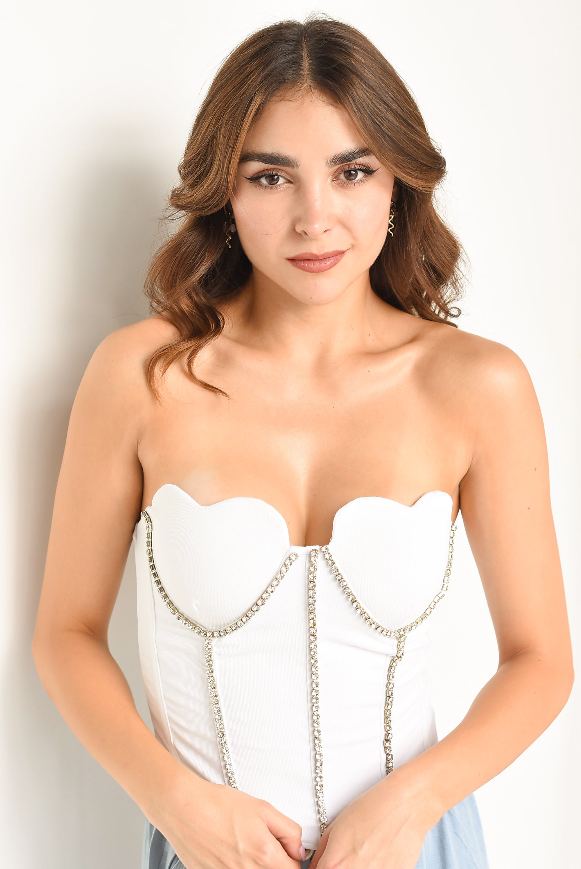 Top copas corazón y brillos Blanco