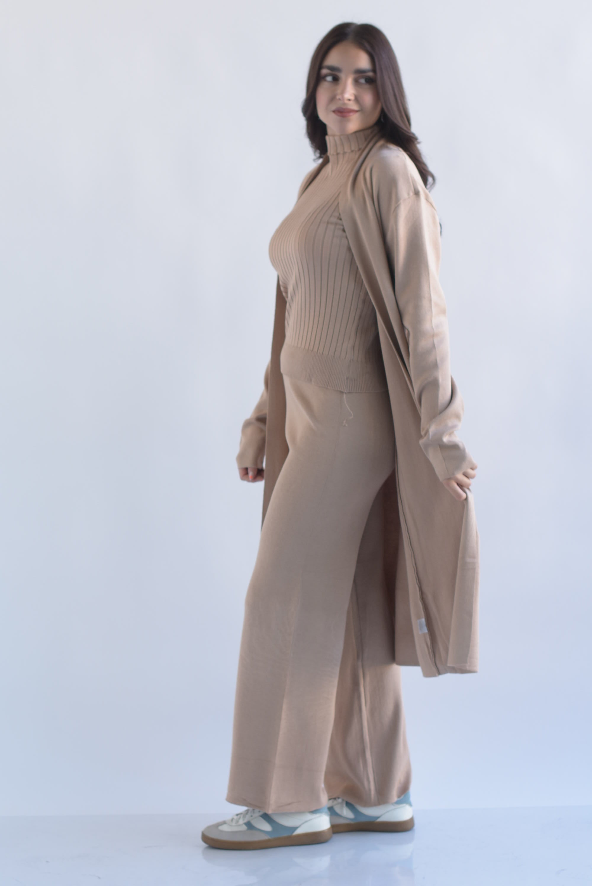 Set Pantalón, Blusa canalé y Ensamble punto