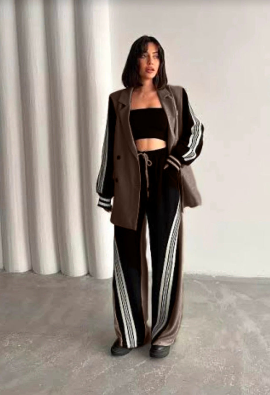 Set Pantalon y Blazer cruzado track Negro con Moka Fashion Styled