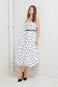 Fashion Styled Vestido globo strapless Polka Dots Blanco