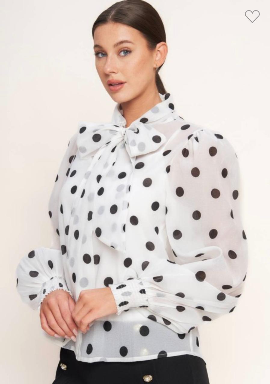 Blusa cinta en cuello polka dots Blanco