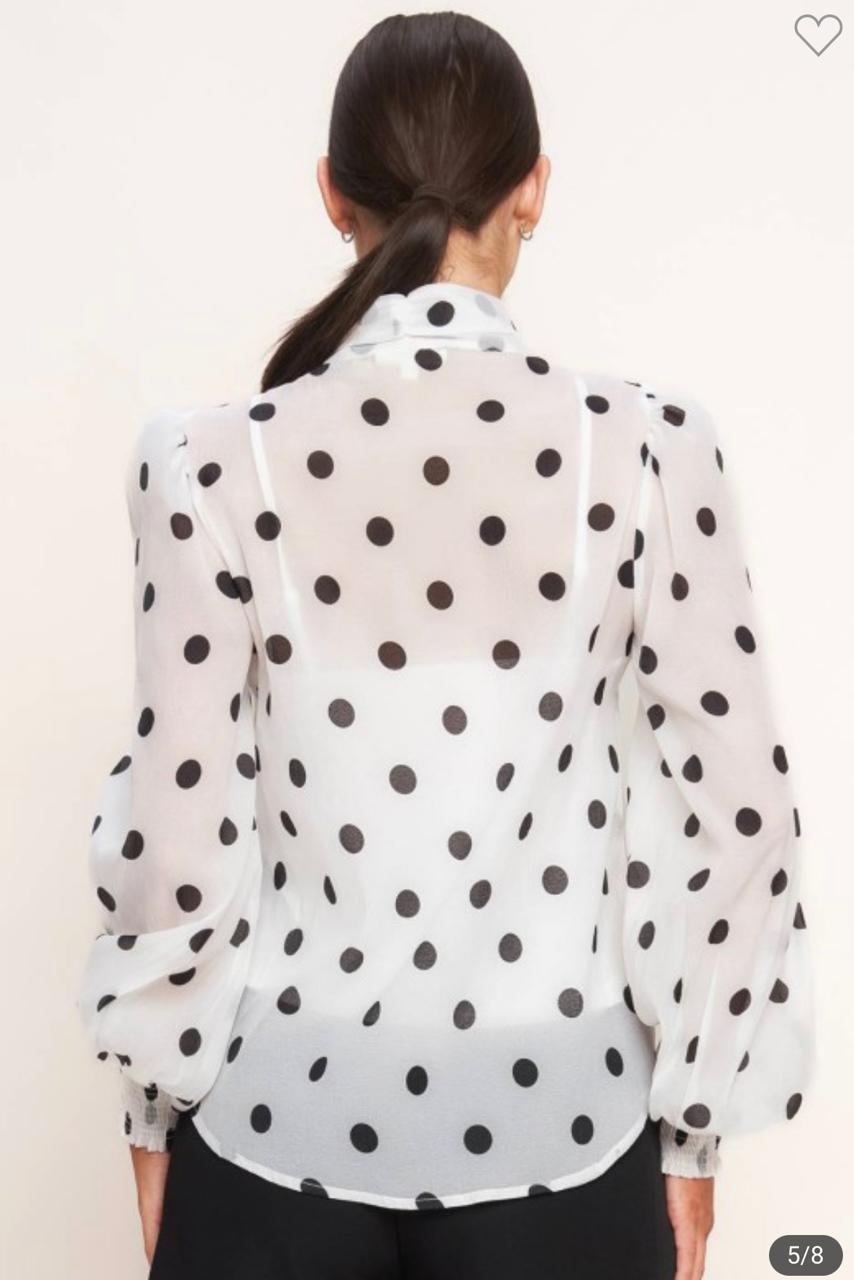 Blusa cinta en cuello polka dots Blanco
