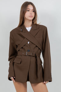 Fashion Styled Set Short y Blazer cinturón cruzado Café