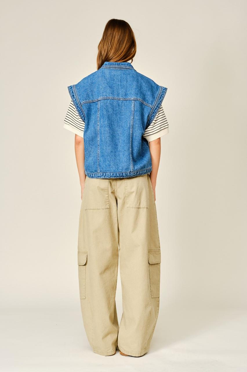 Chaleco Denim cuello funnel