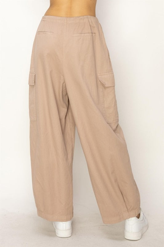 Pantalón slouchy cargo Moka
