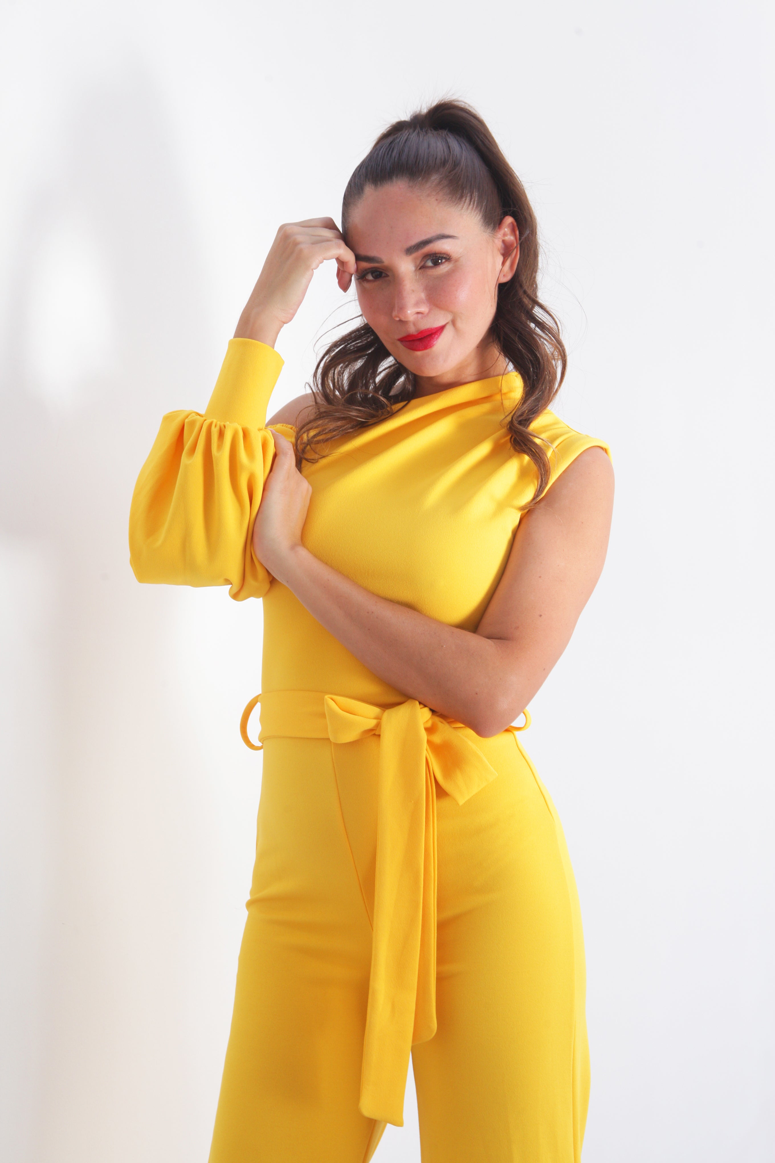 Jumpsuit una manga Amarillo Mango