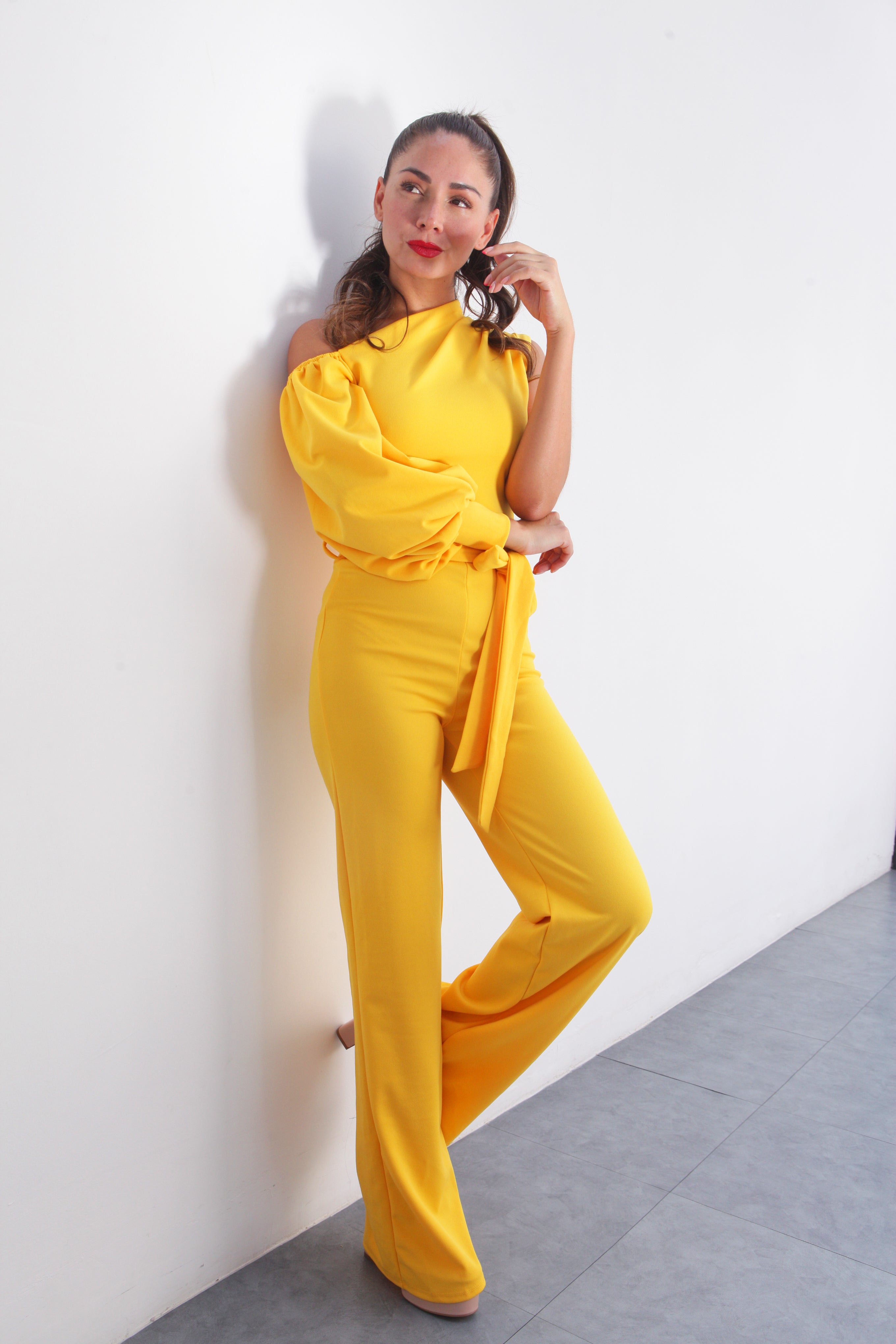 Jumpsuit una manga Amarillo Mango