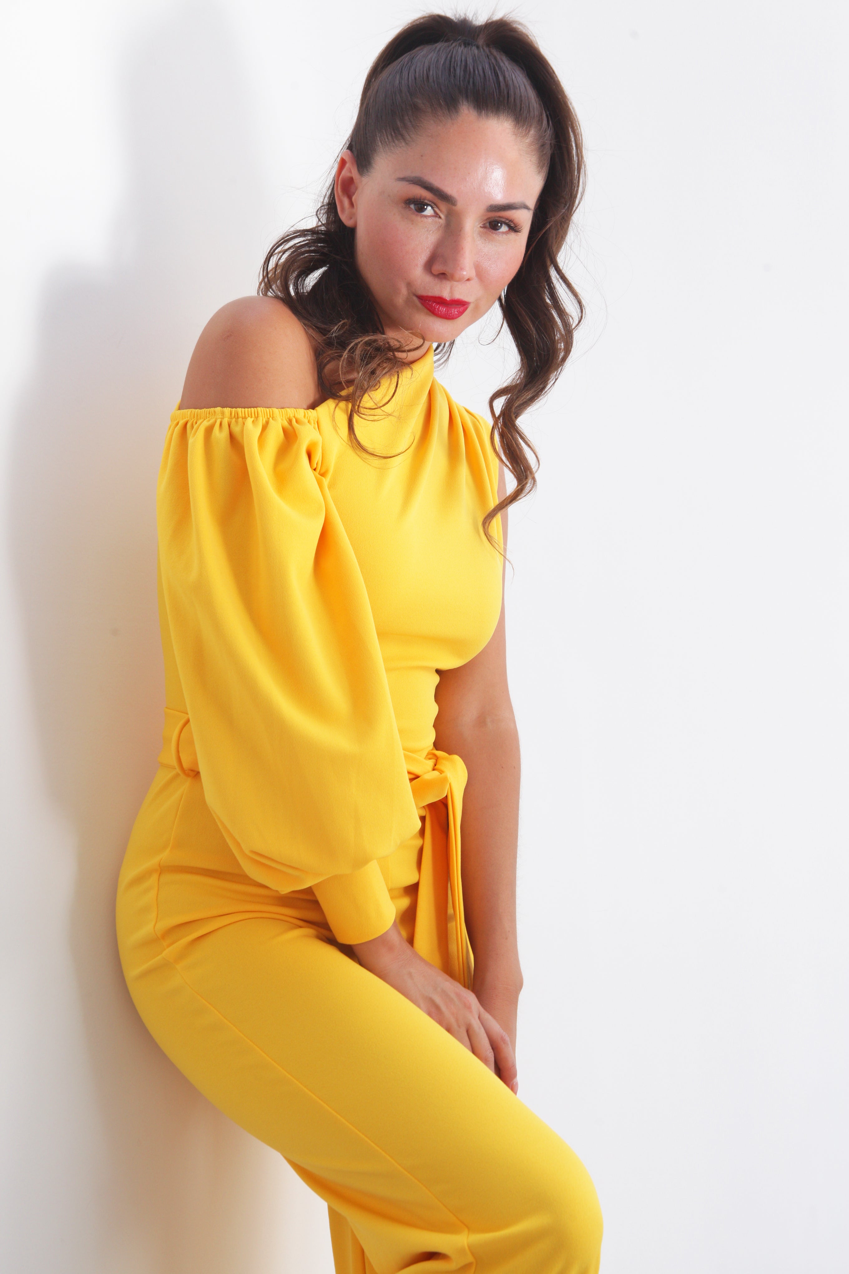 Jumpsuit una manga Amarillo Mango