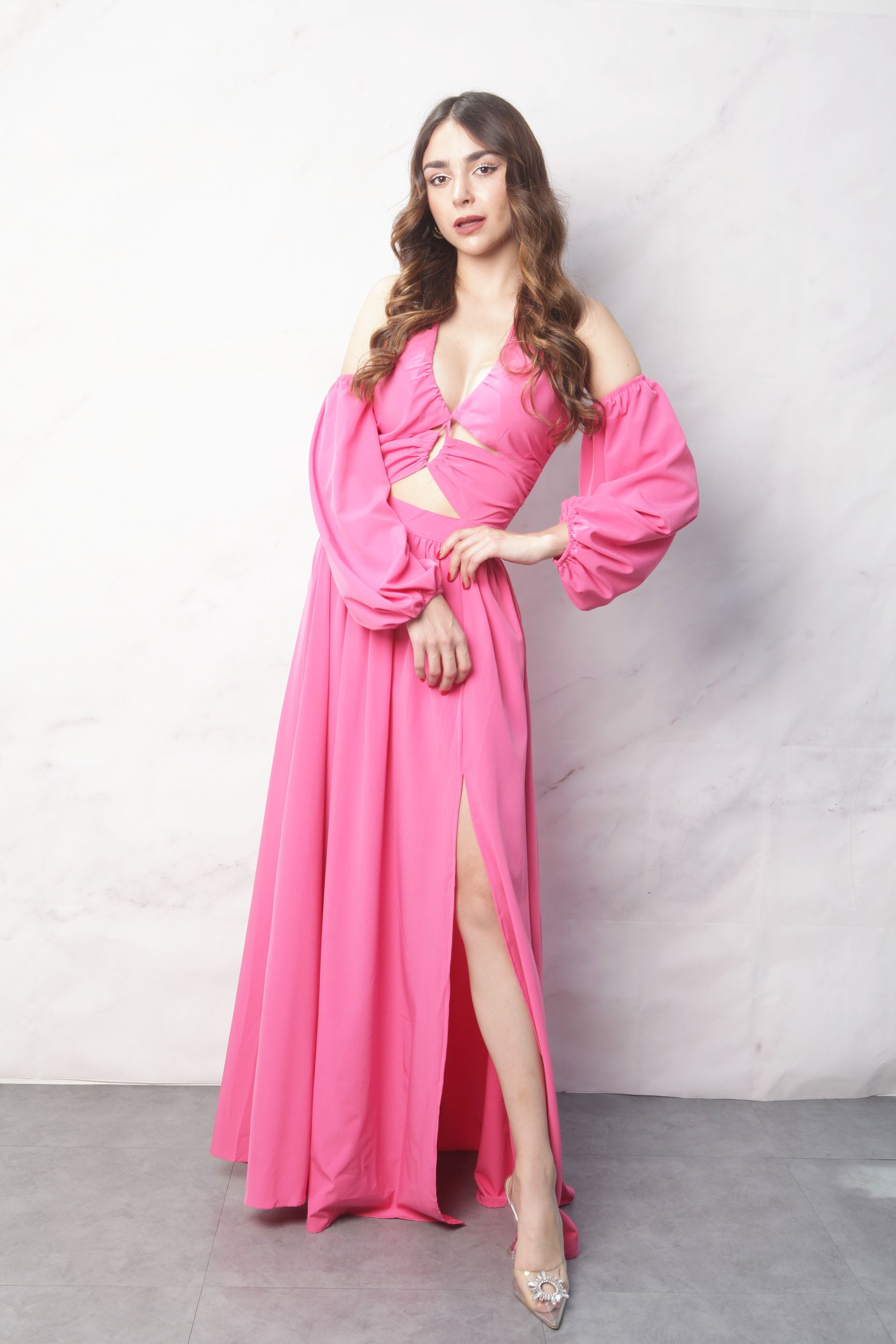 Vestido largo cut-out manga off shoulders Fiusha