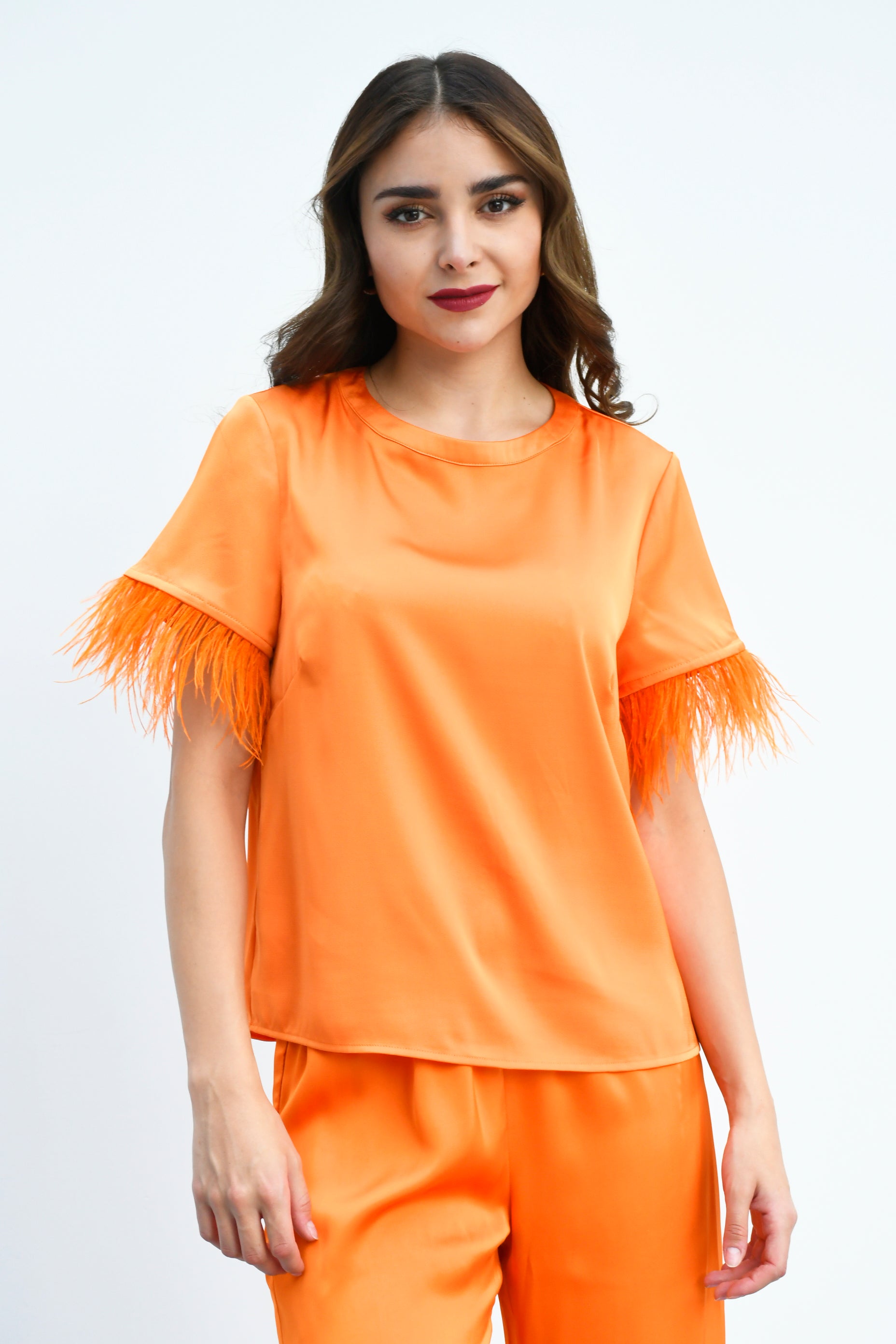 Blusa satín con plumas Naranja