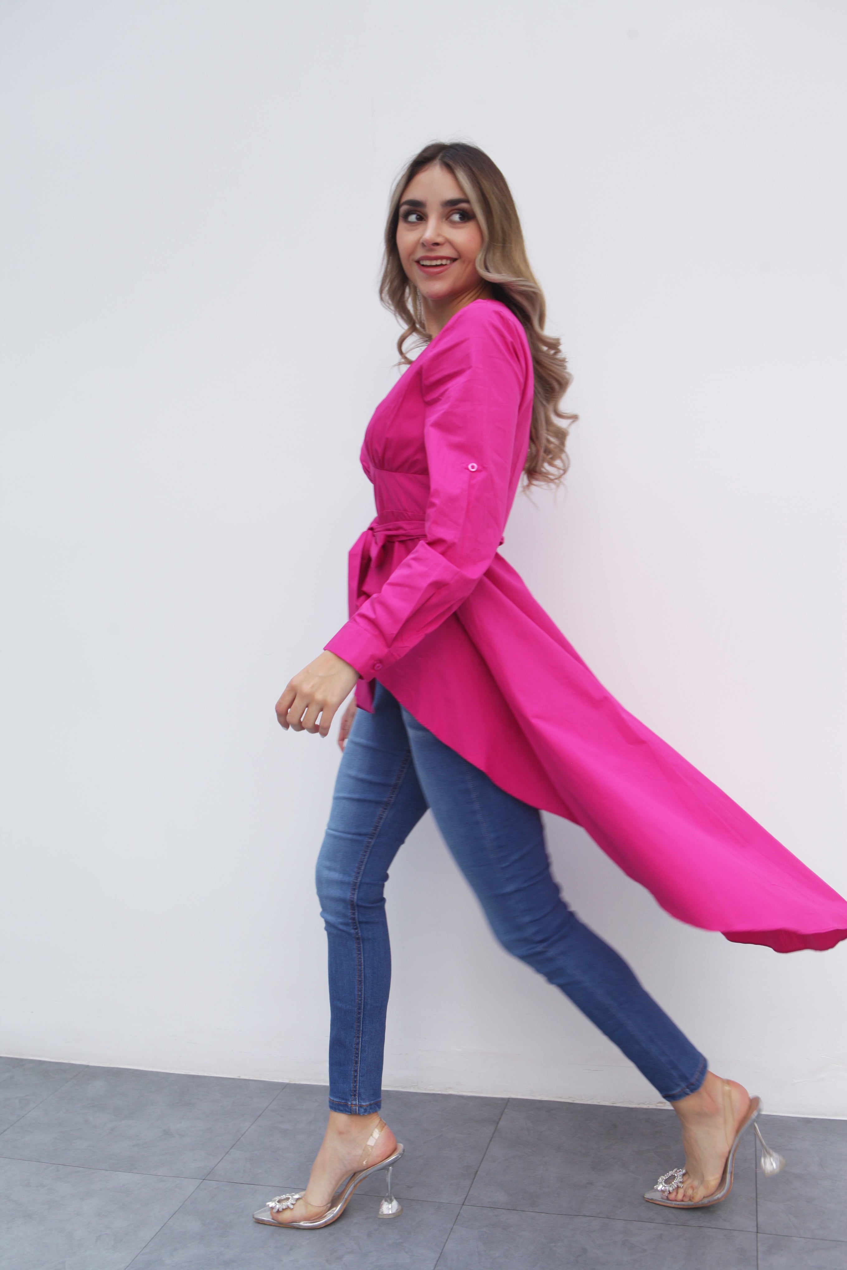 Maxi blusa asimétrica manga ajustable Fiusha