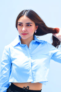 Fashion Styled Camisa Crop Azul