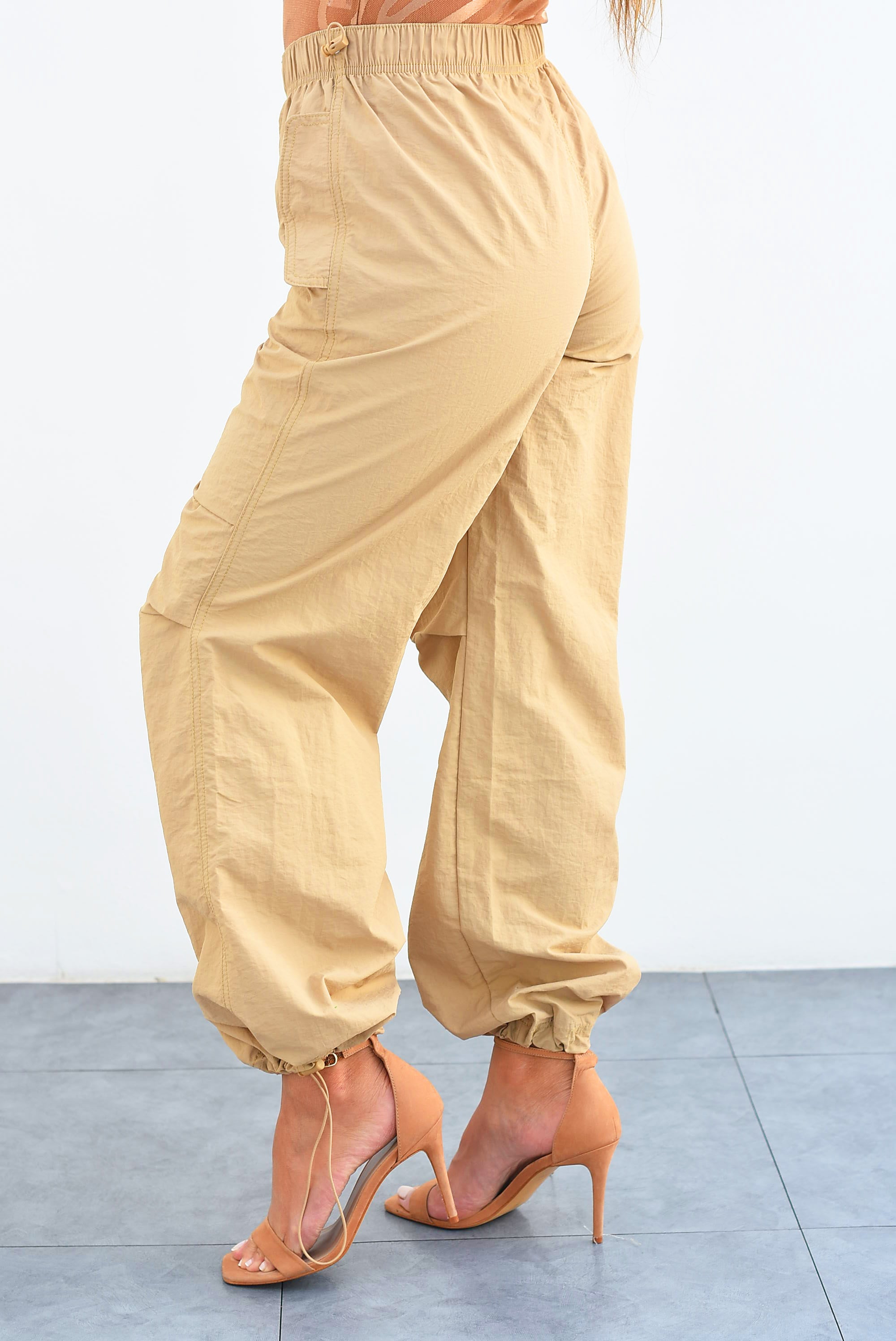 Pantalón Parachute Kaki