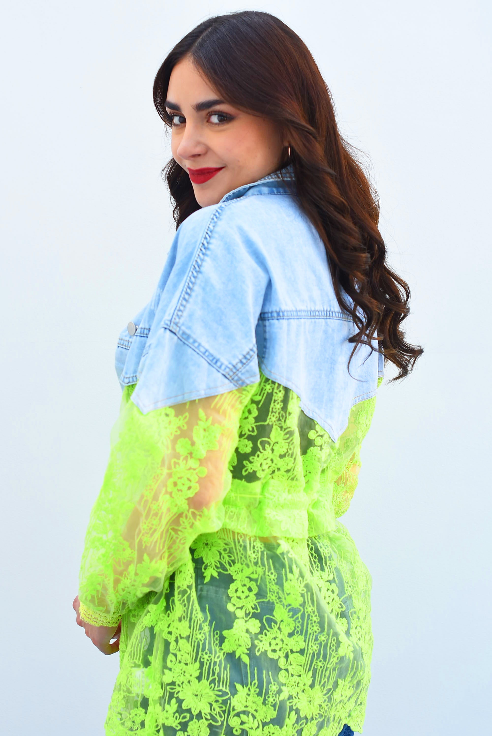 Chamarra Denim Encaje Verde neón