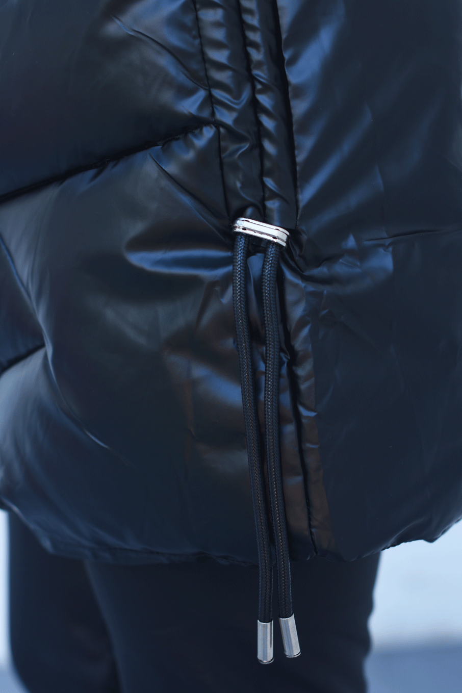 Chamarra puffer faux fur aperlada Negro