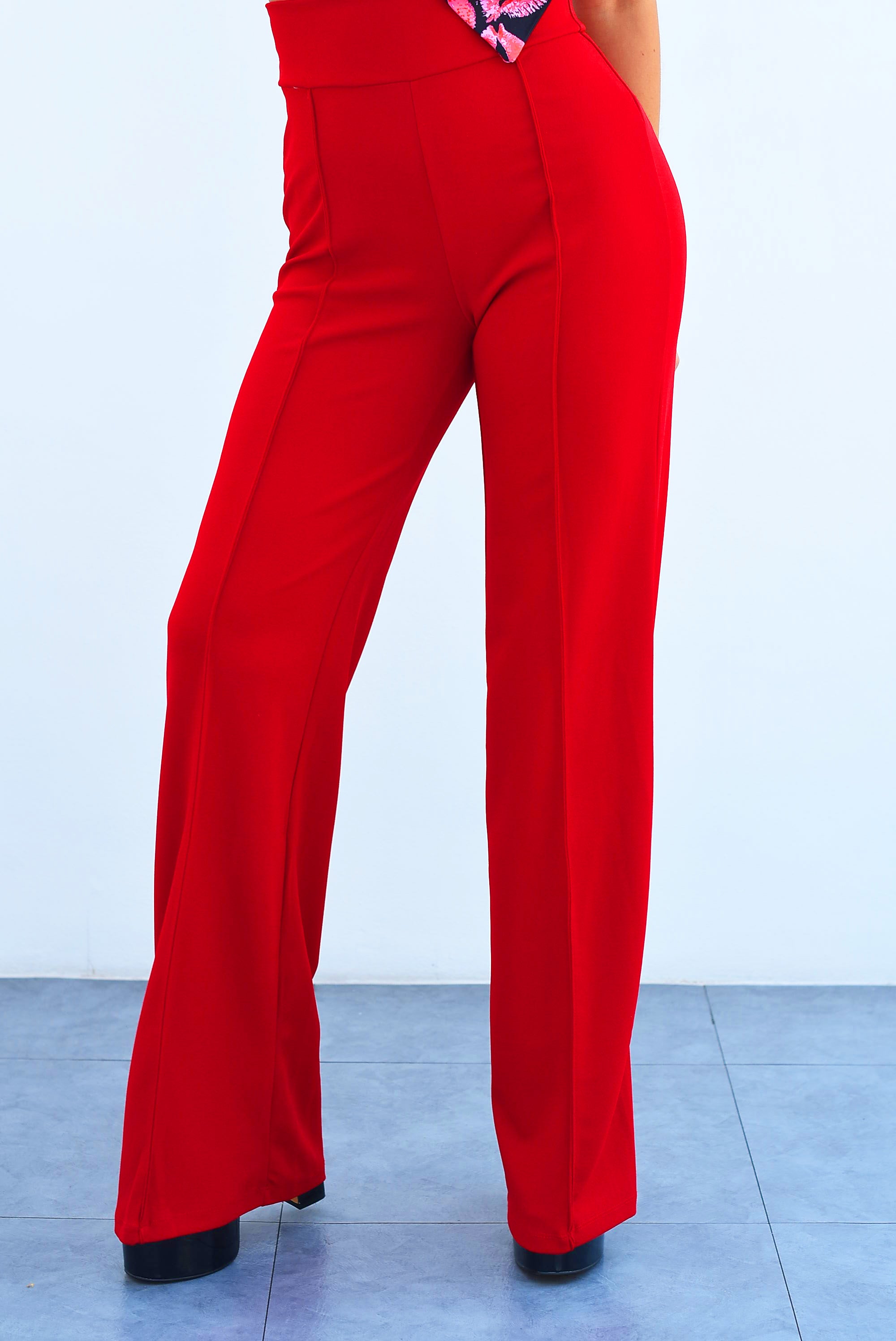 Pantalón pierna ancha y cintura alta Rojo