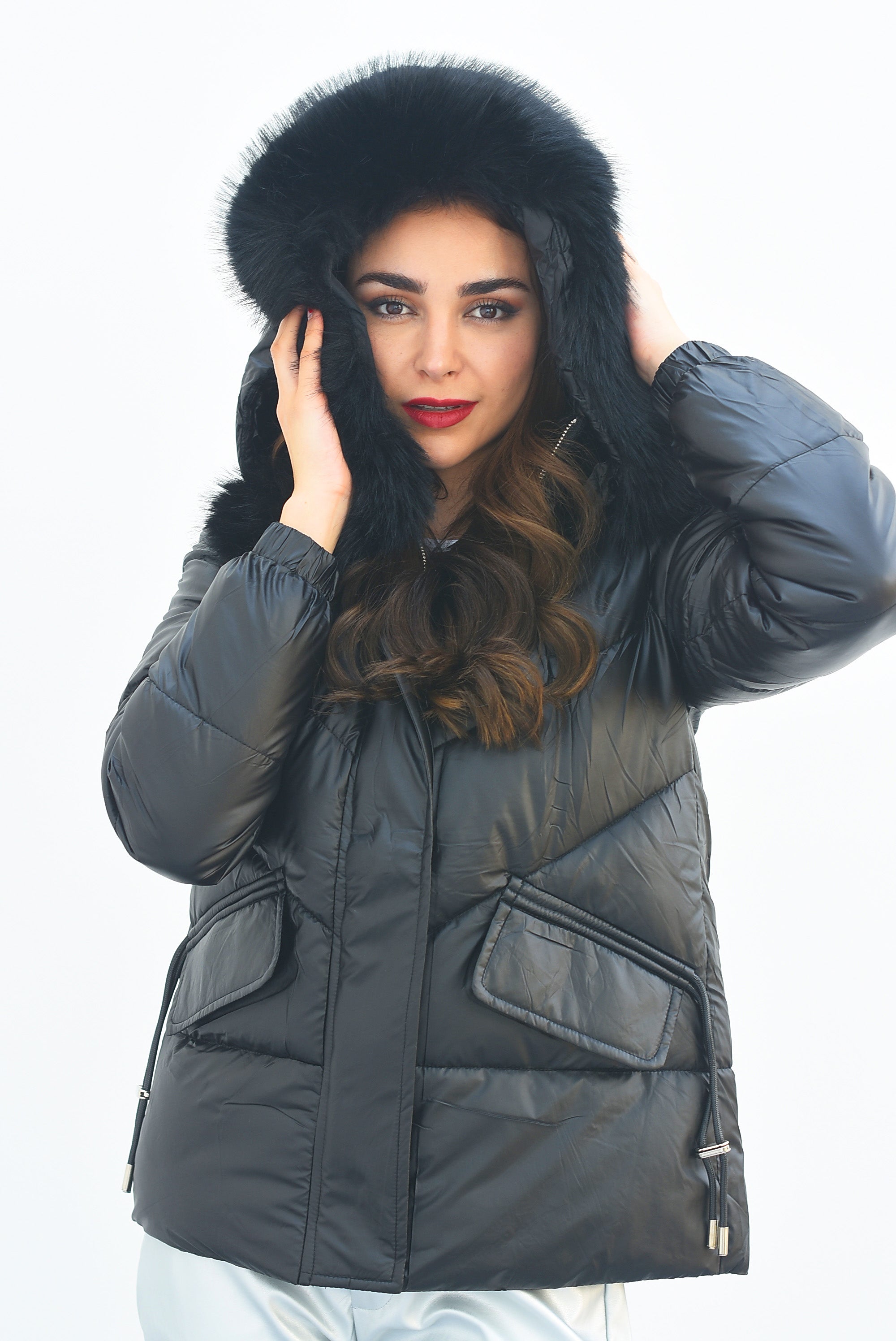 Chamarra puffer gorro aperlada Negra