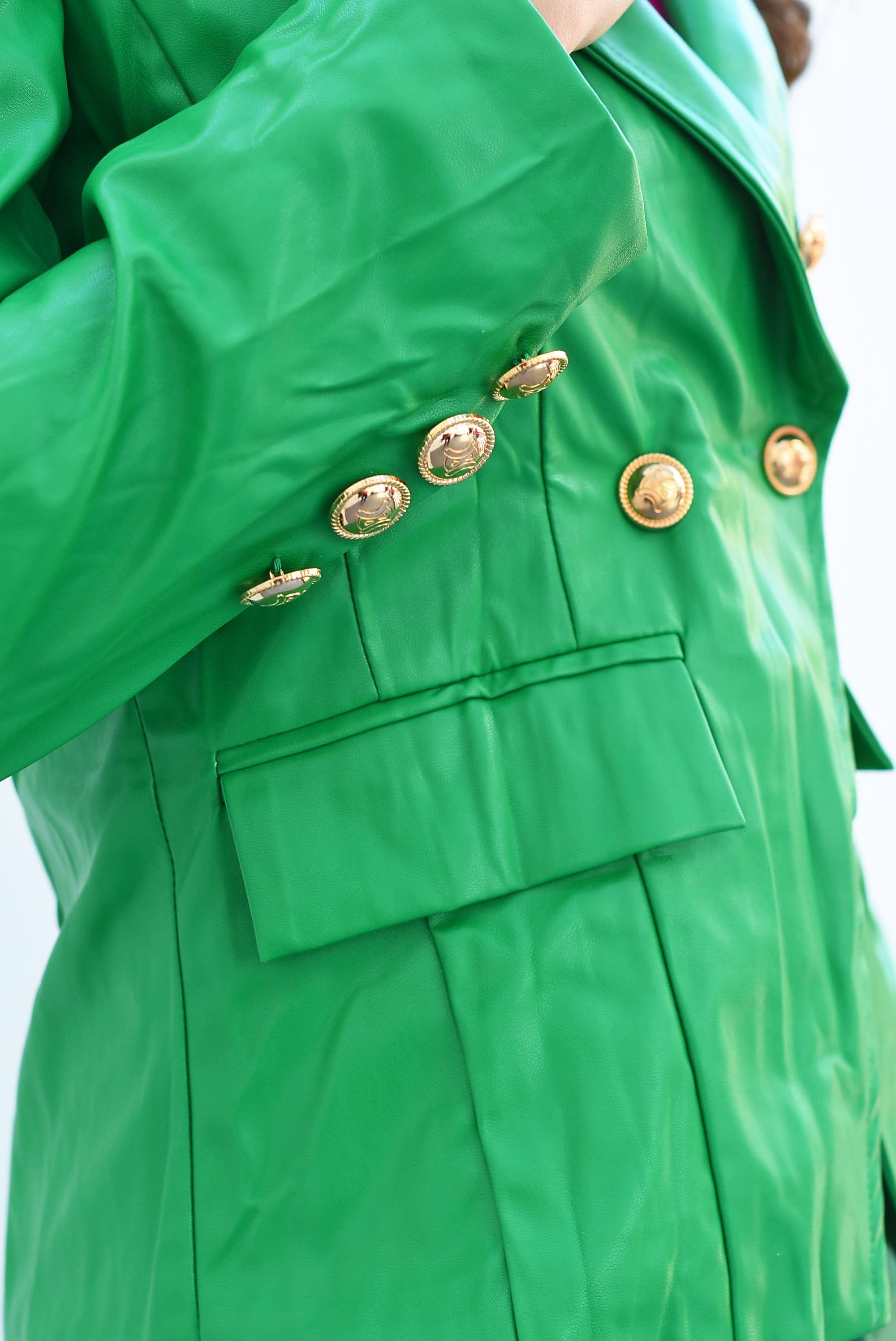 Blazer vinipiel cruzado botones Verde