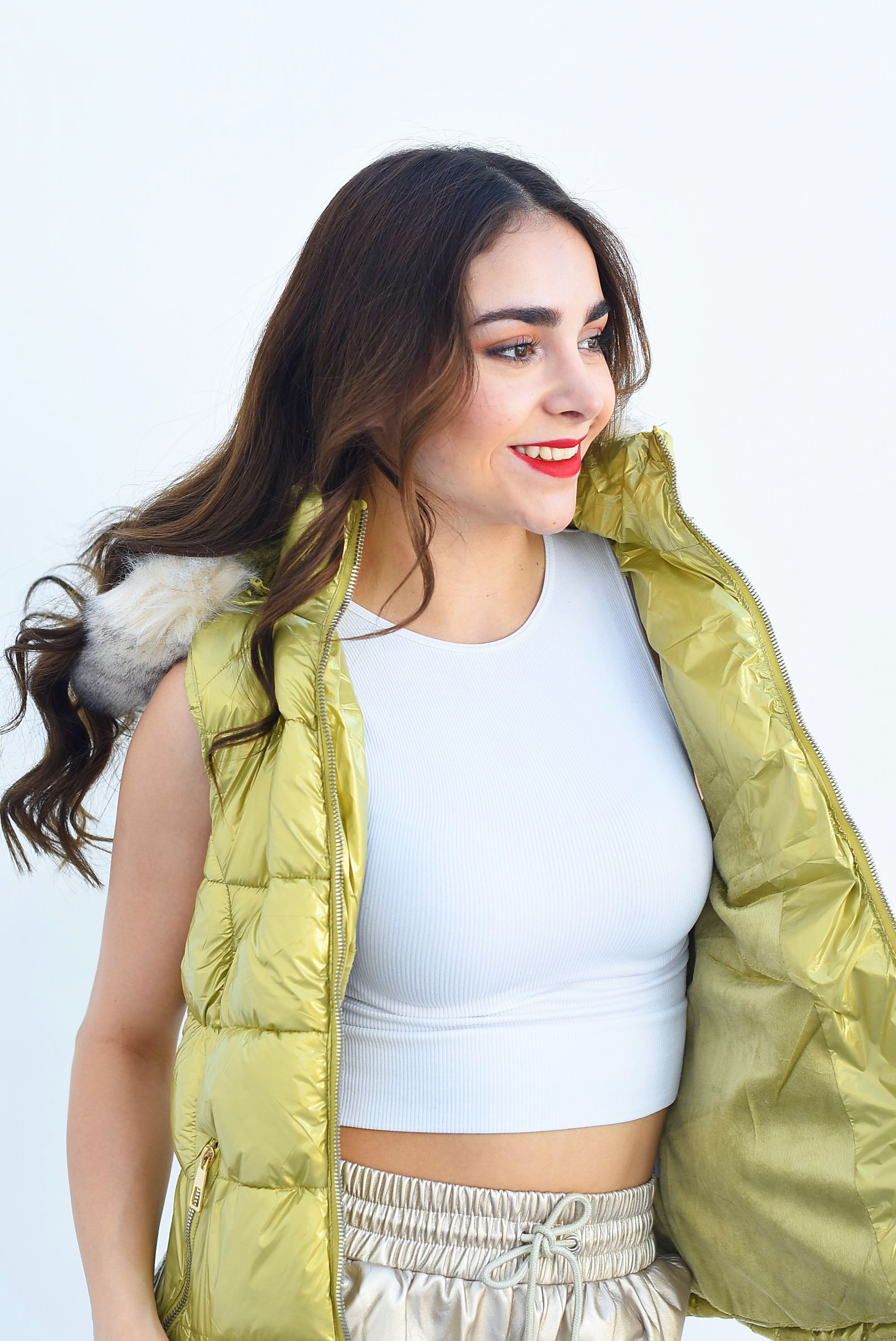 Chaleco puffer metálico Dorado