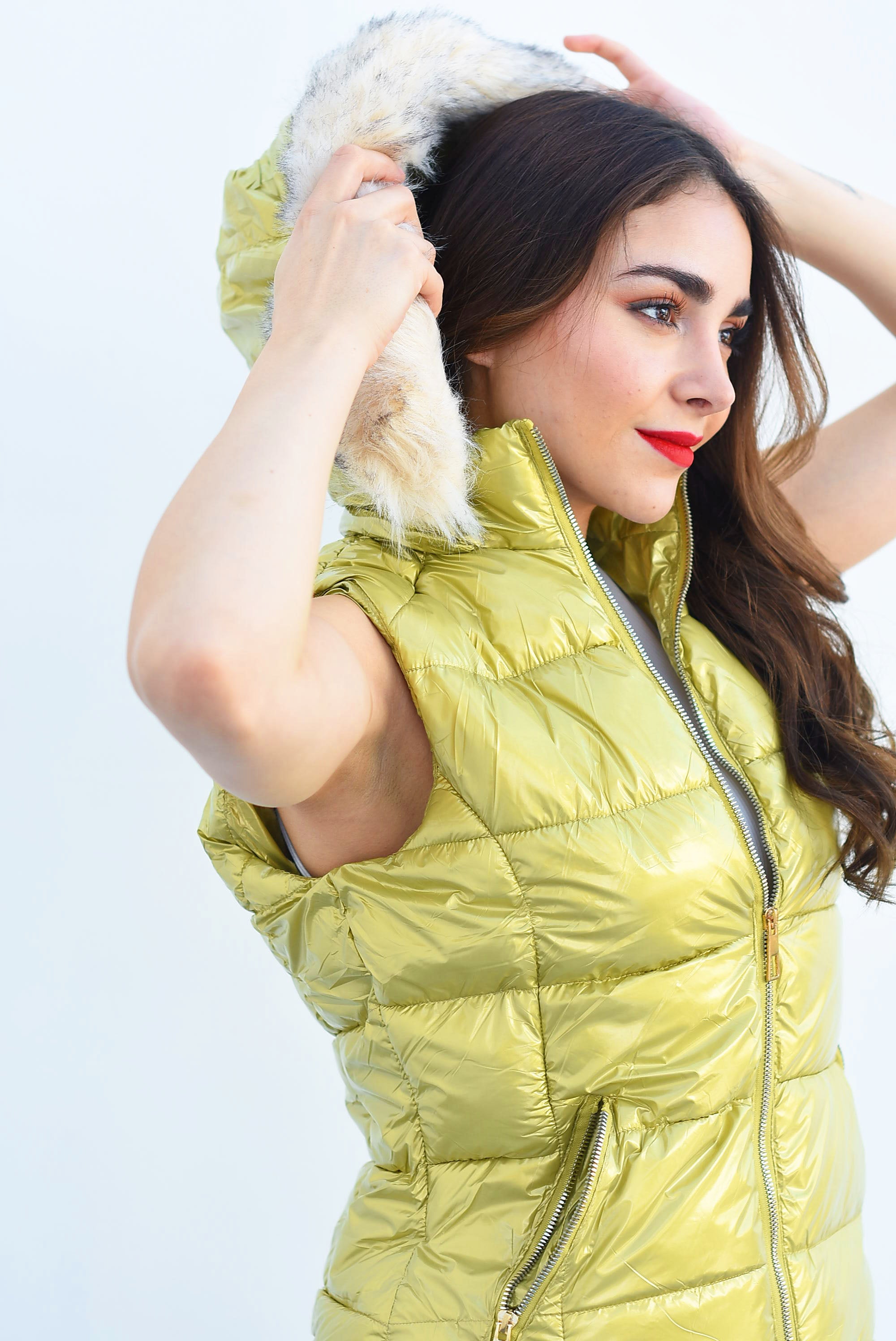 Chaleco puffer metálico Dorado