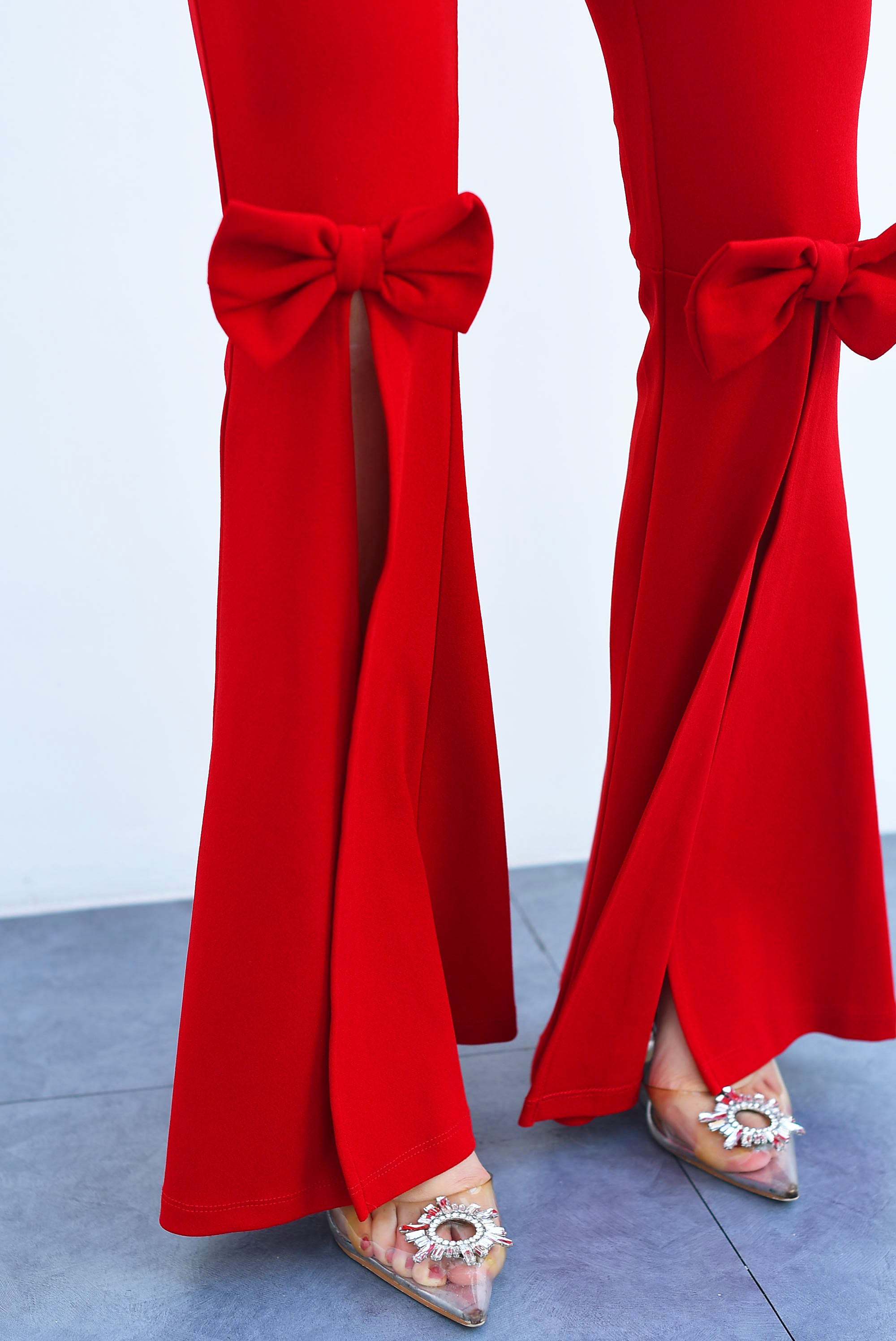 Pantalón campana y moños Rojo
