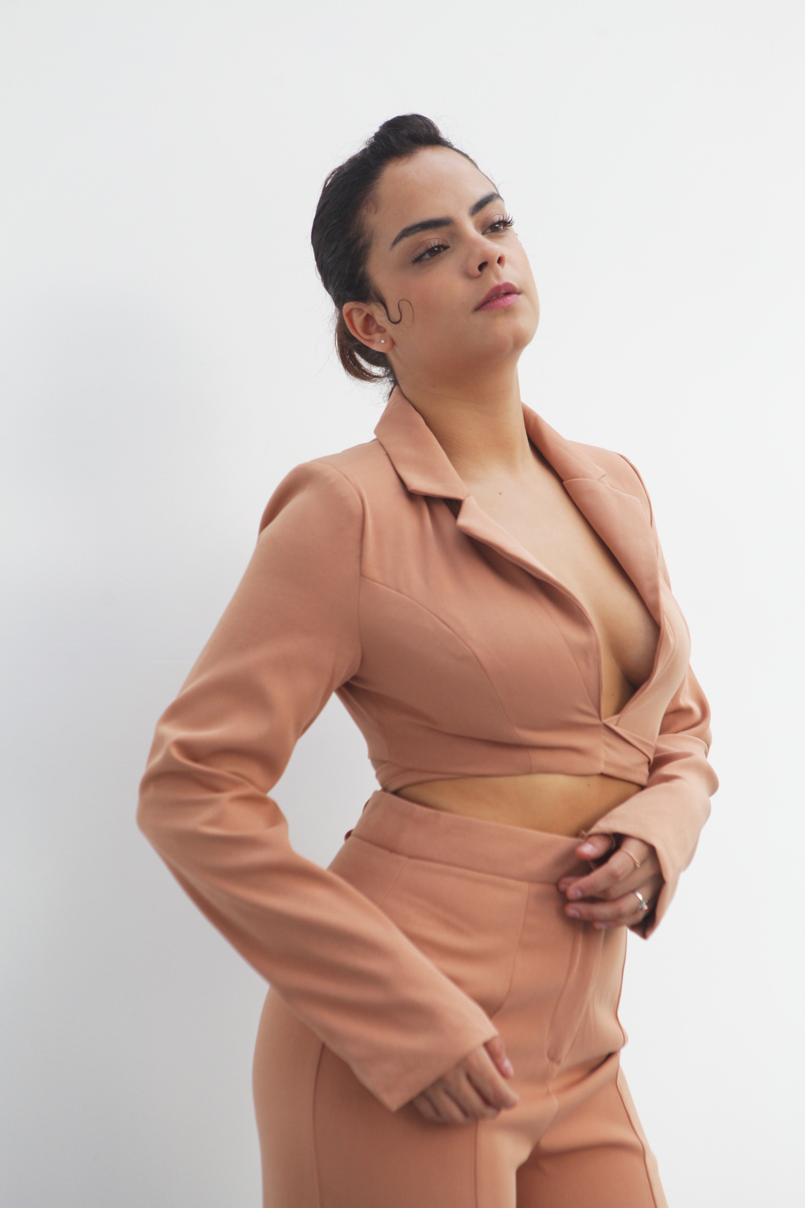 Set Pantalón y Saco crop Kaki