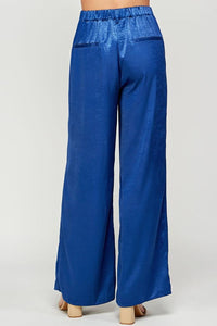 Fashion Styled Set de Pantalón y Blazer crop de satín Azul
