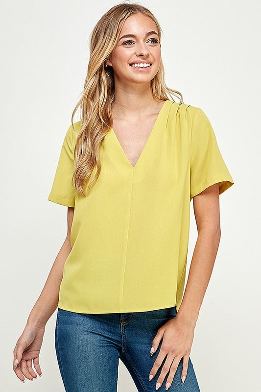 Blusa cuello V drapeado hombros Amarilla