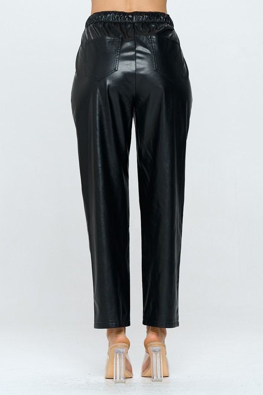 Pantalón jareta vinipiel Negro